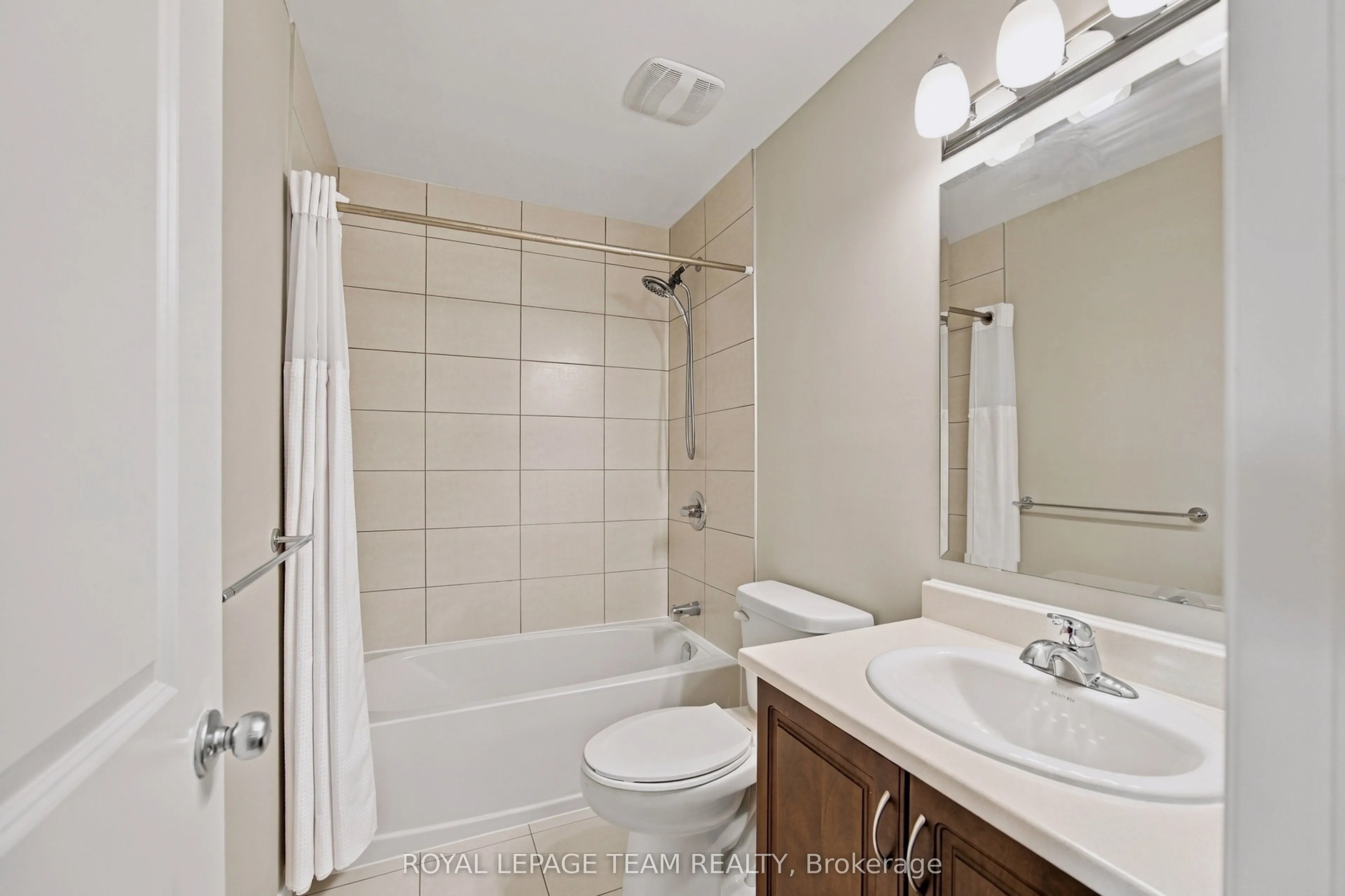 183 Bandelier Way