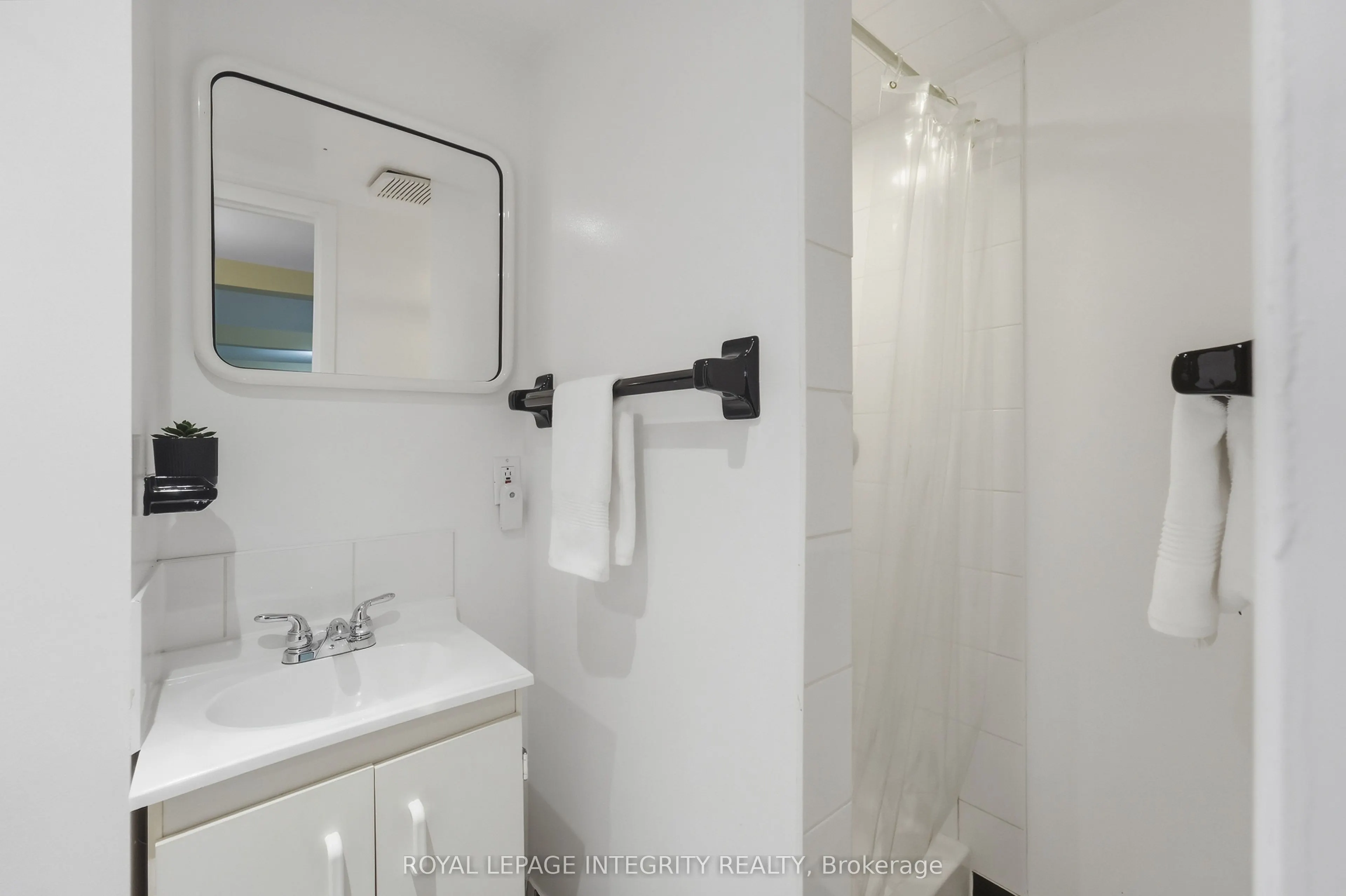 248 Salter Crescent #127