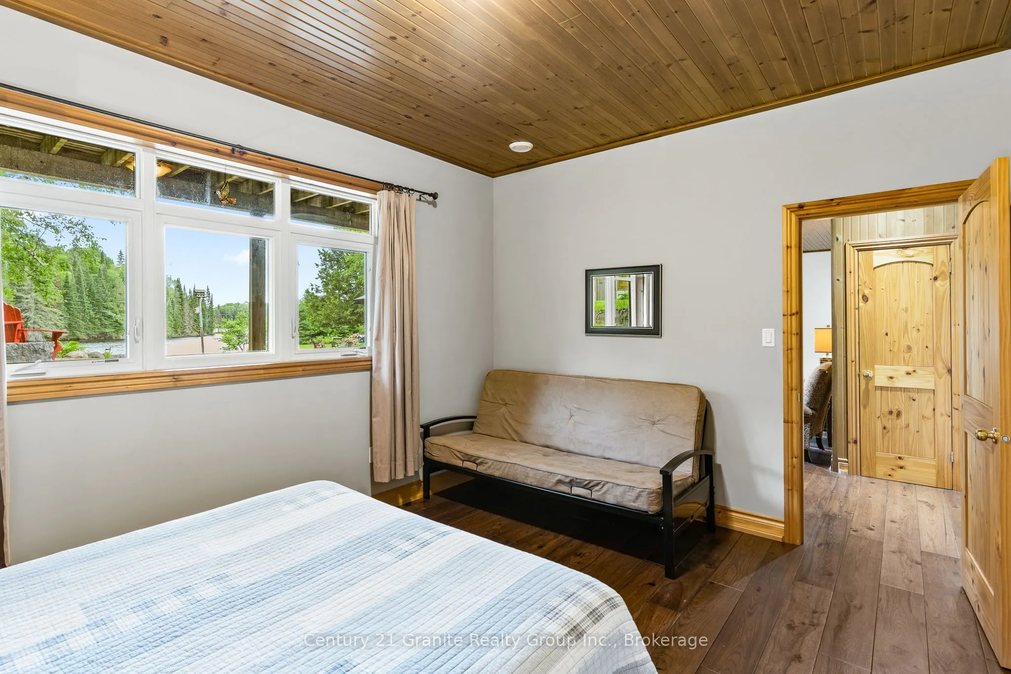 1003 Pontiac Drive