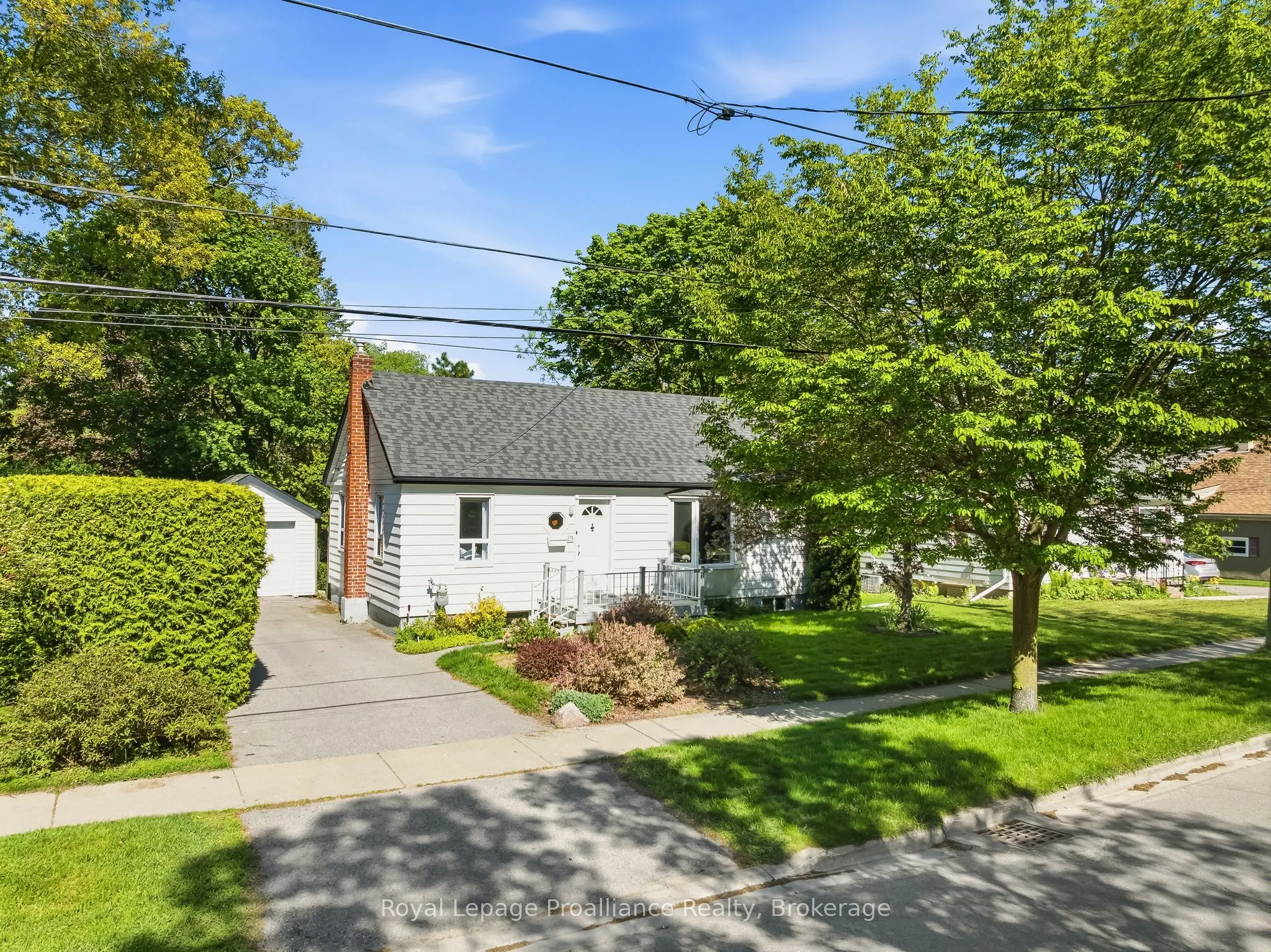 29 Bramley Street S