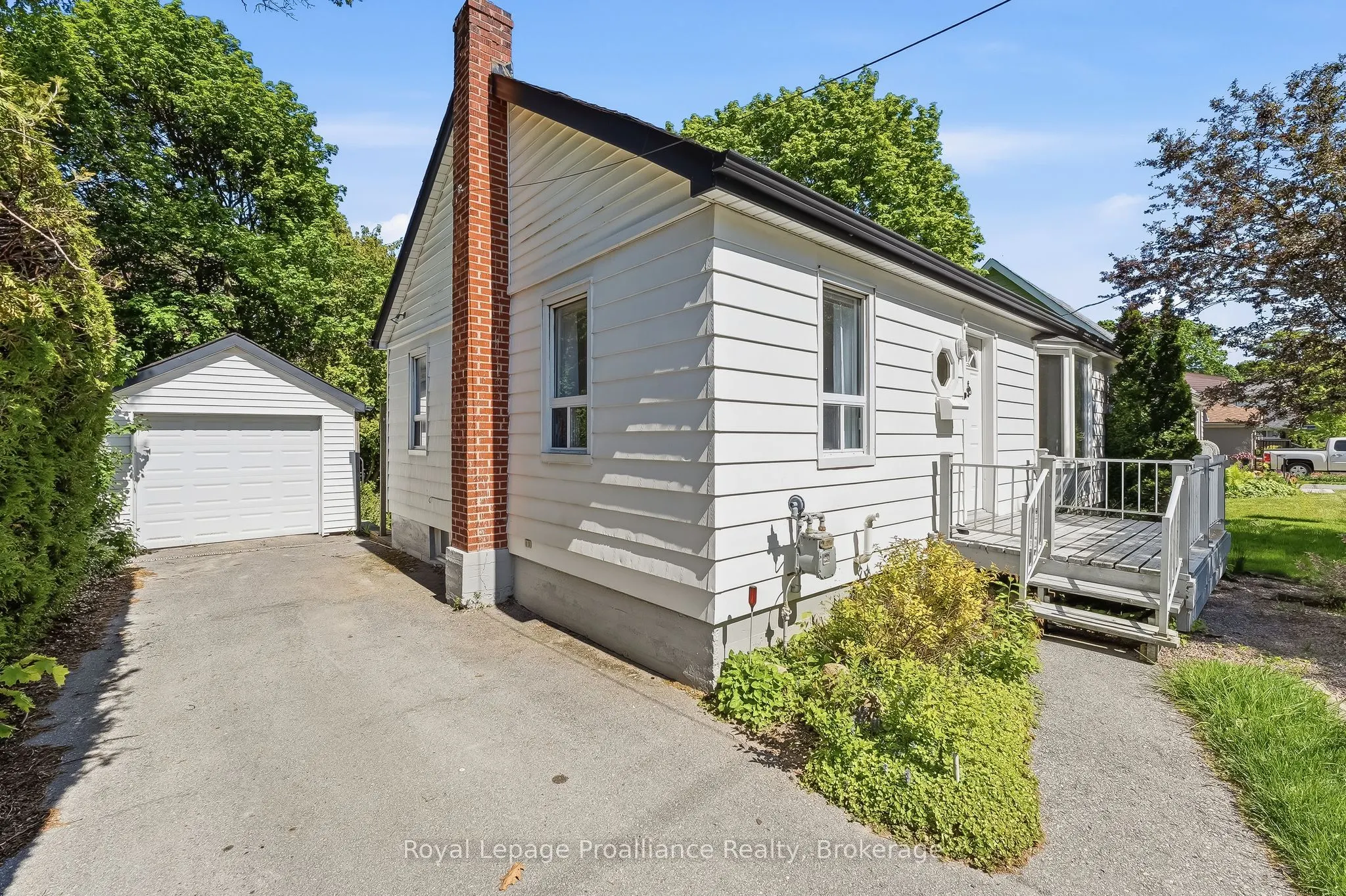 29 Bramley Street S