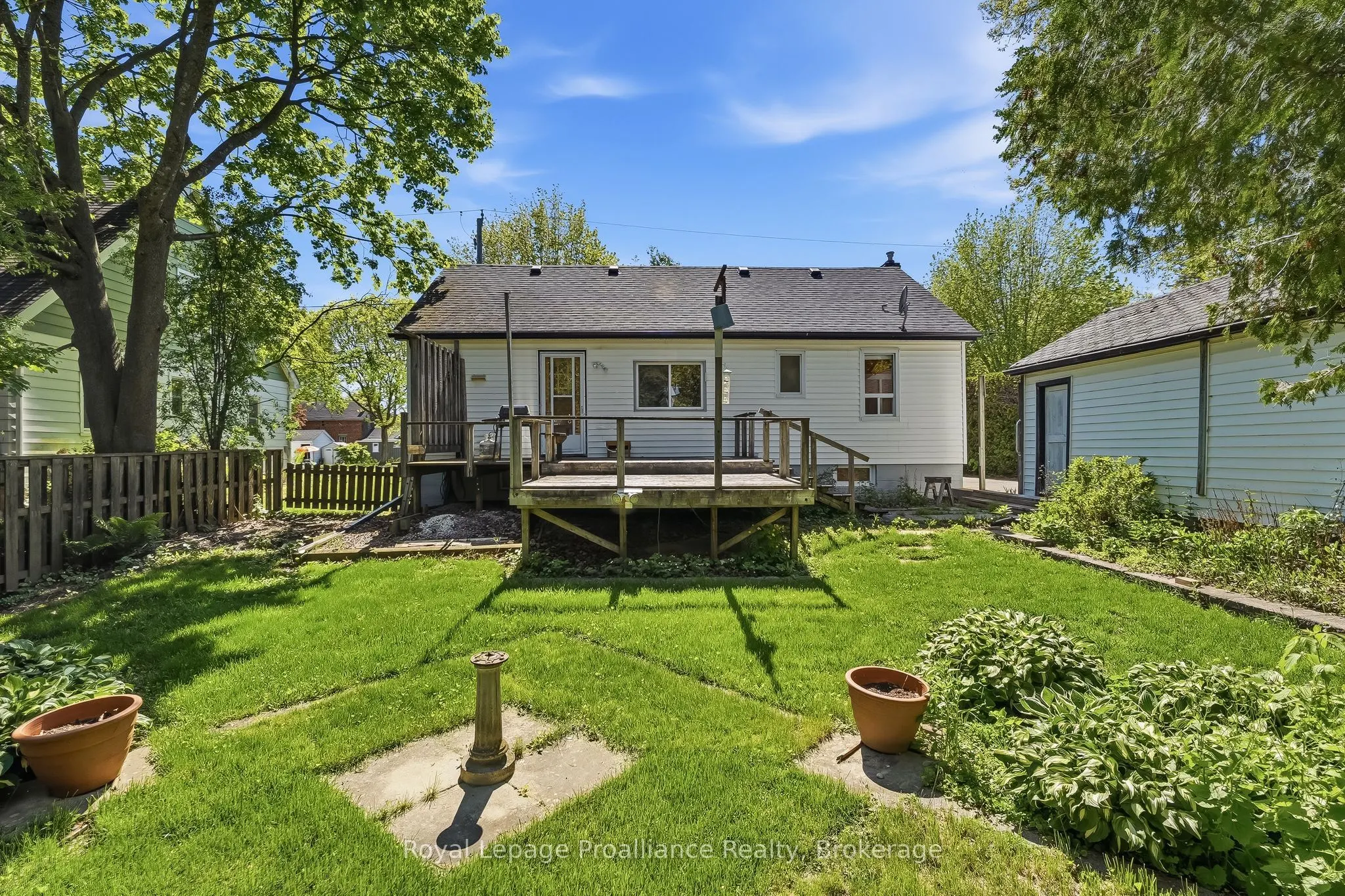29 Bramley Street S