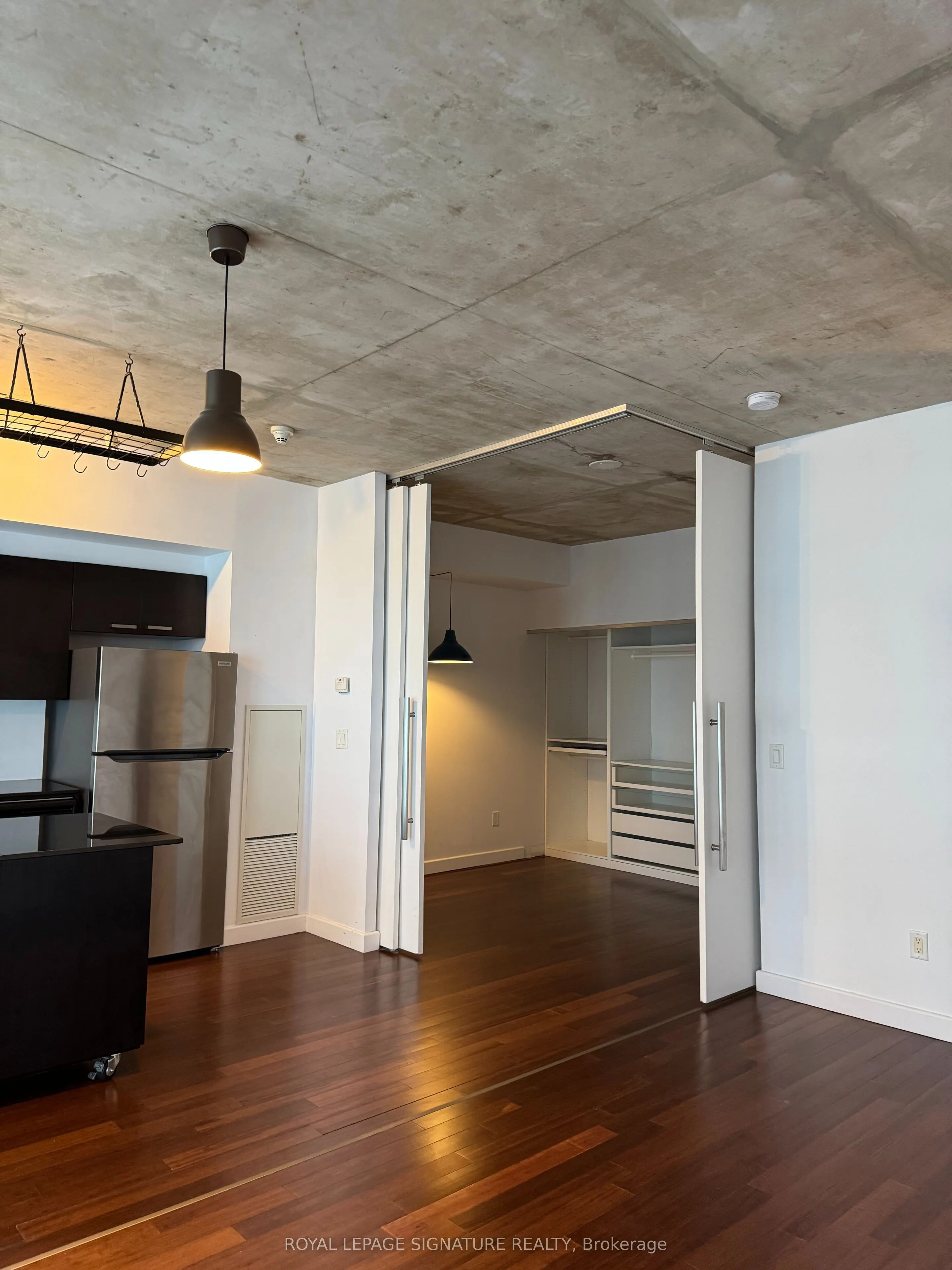 179 GEORGE Street #1004