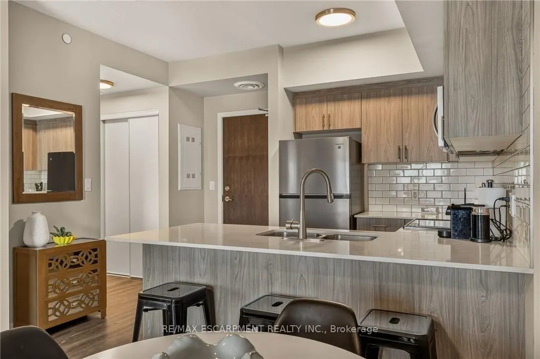 16 MARKLE Crescent #413