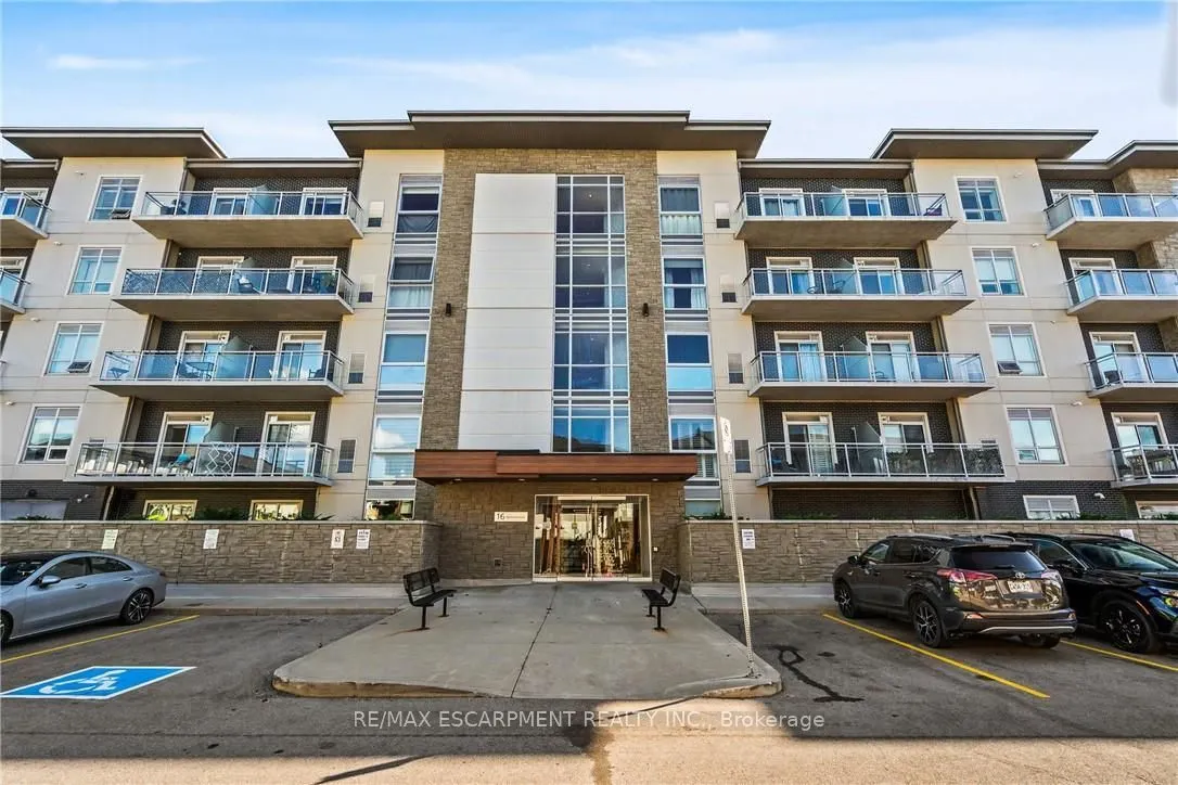 16 MARKLE Crescent #413