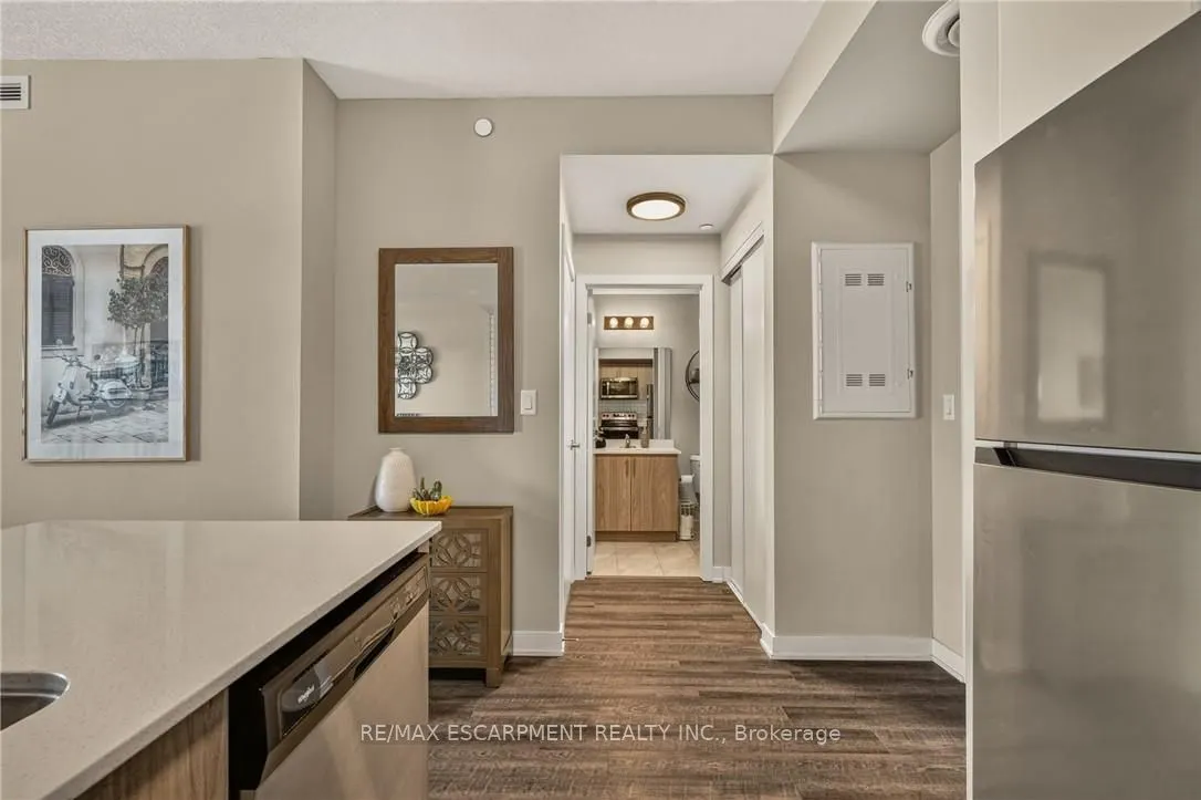 16 MARKLE Crescent #413