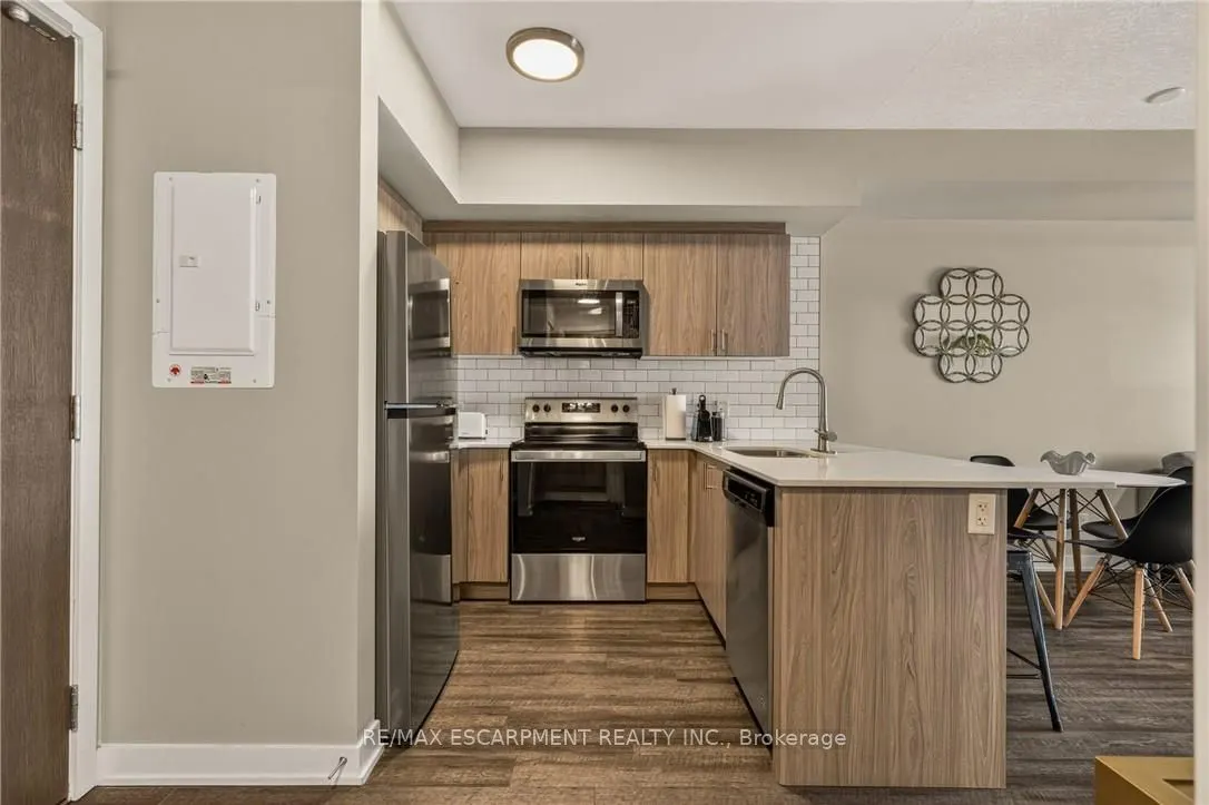16 MARKLE Crescent #413