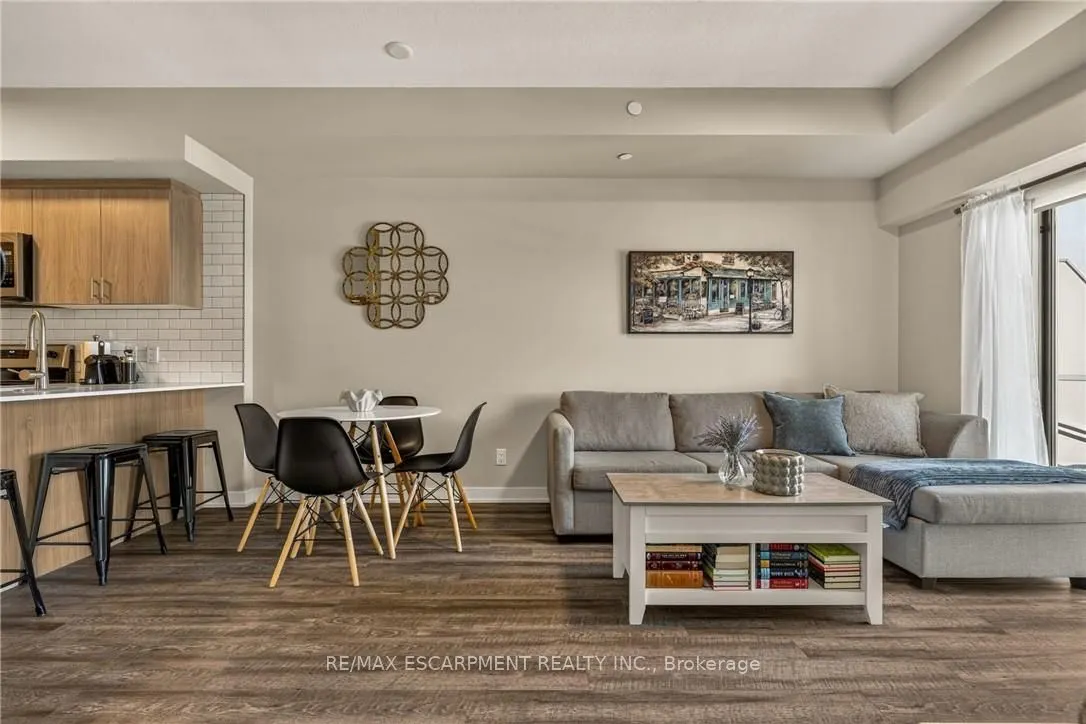 16 MARKLE Crescent #413