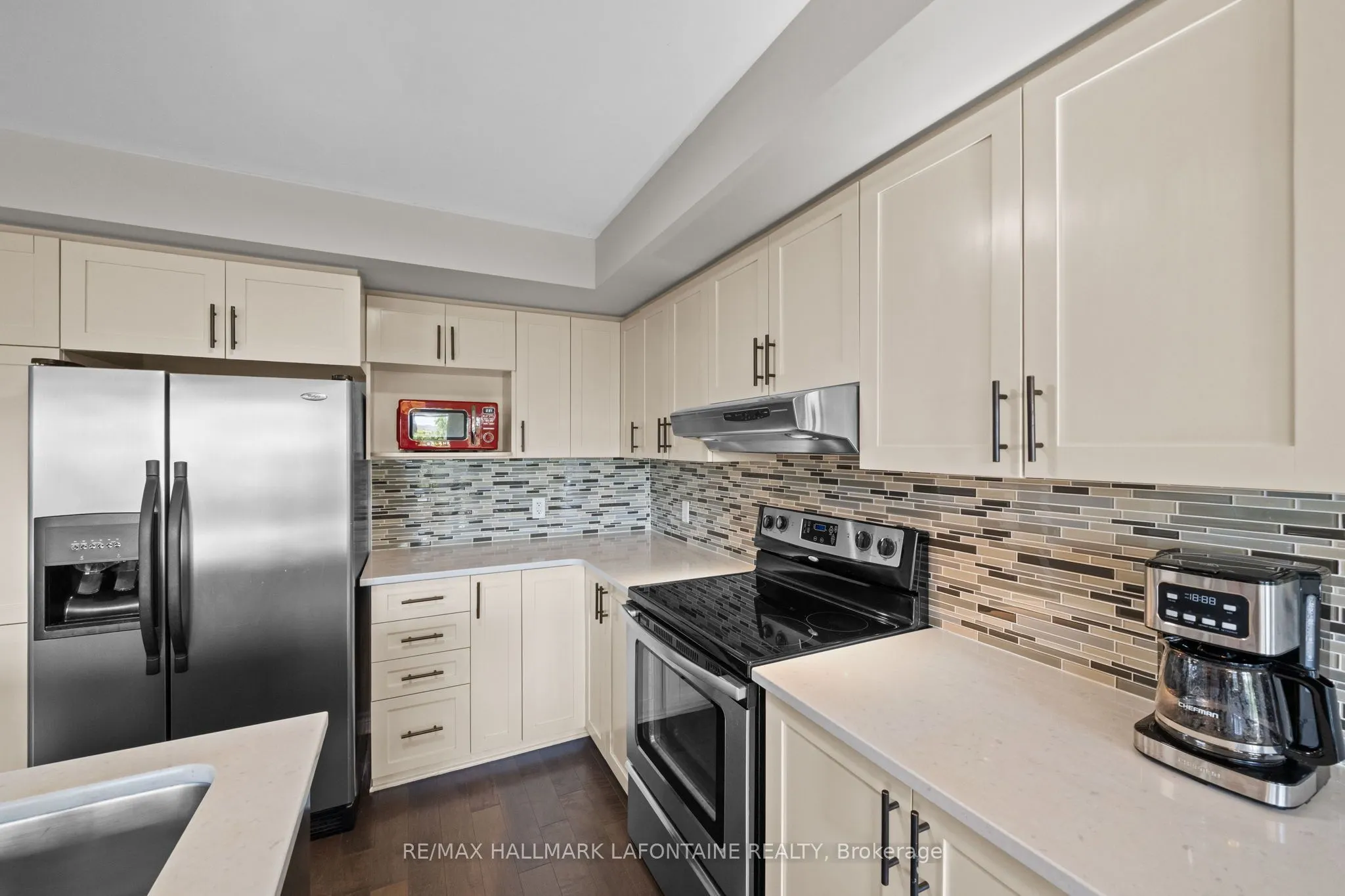 585 Stonefield Private #7