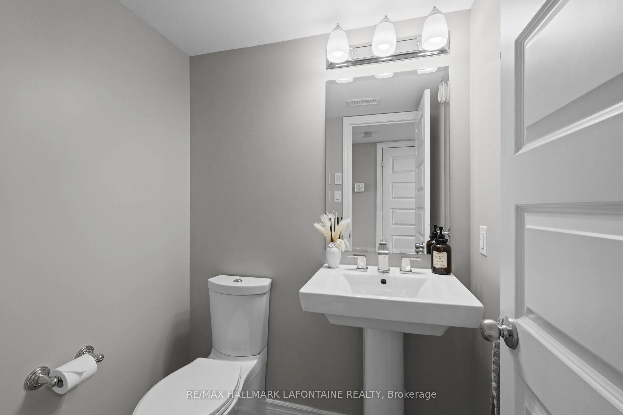 585 Stonefield Private #7