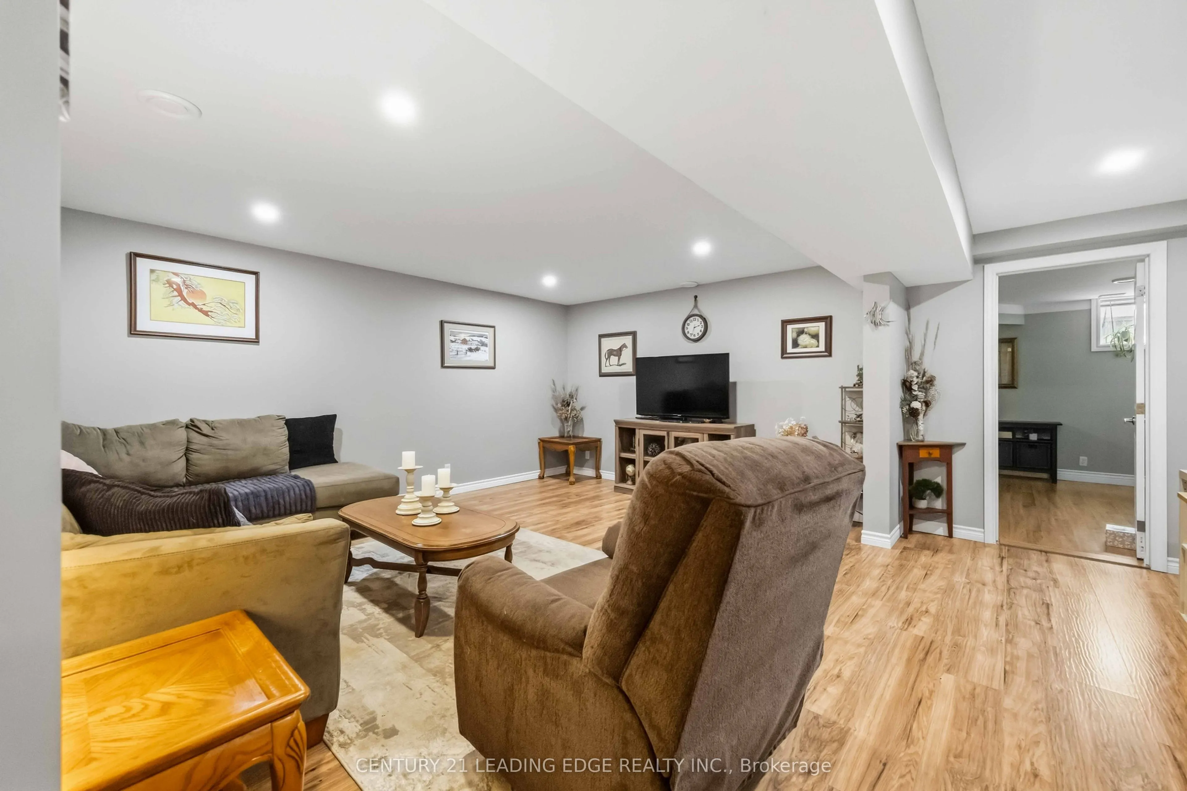 12 Ward Drive