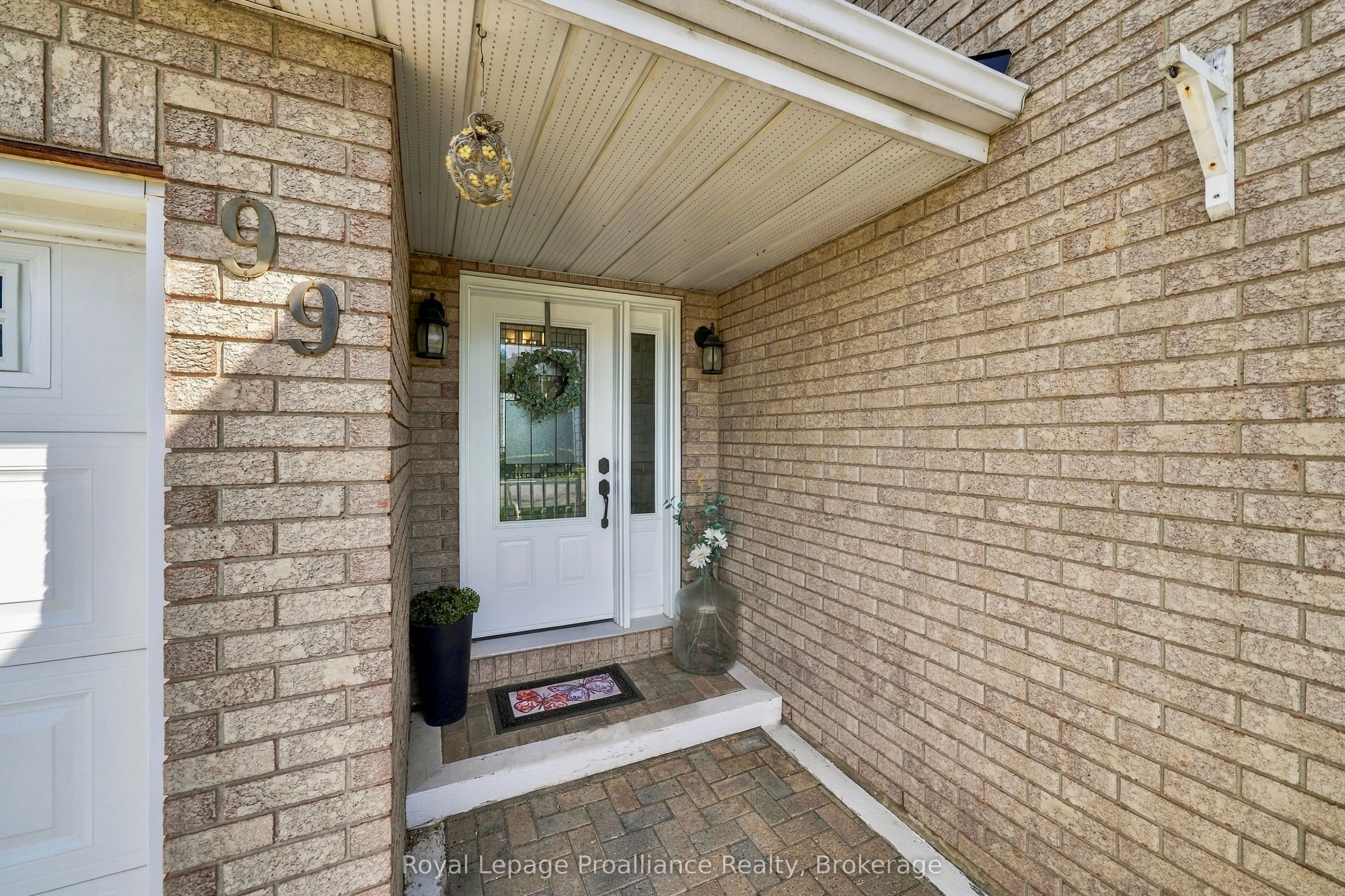 99 Westwind Crescent