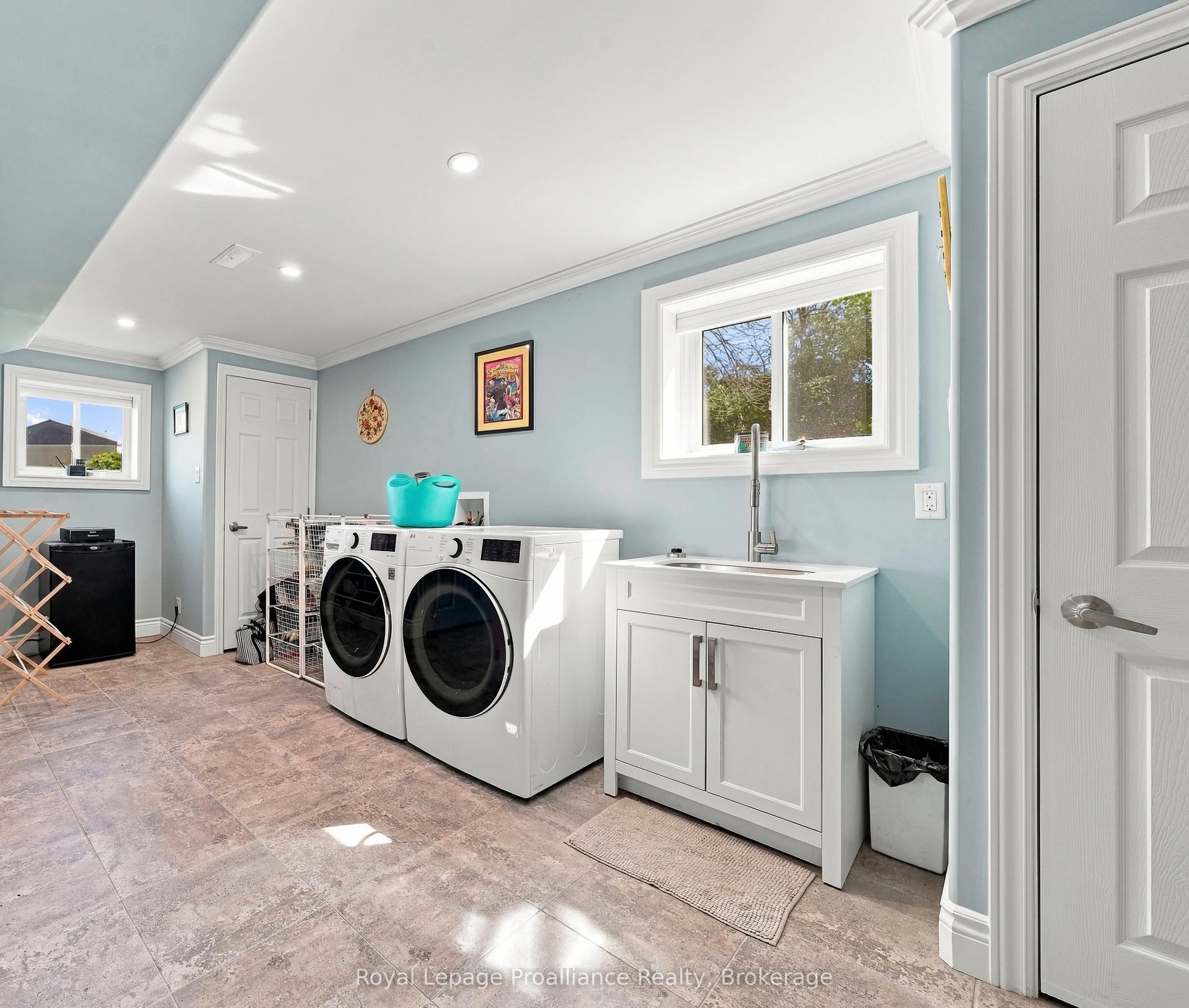 99 Westwind Crescent