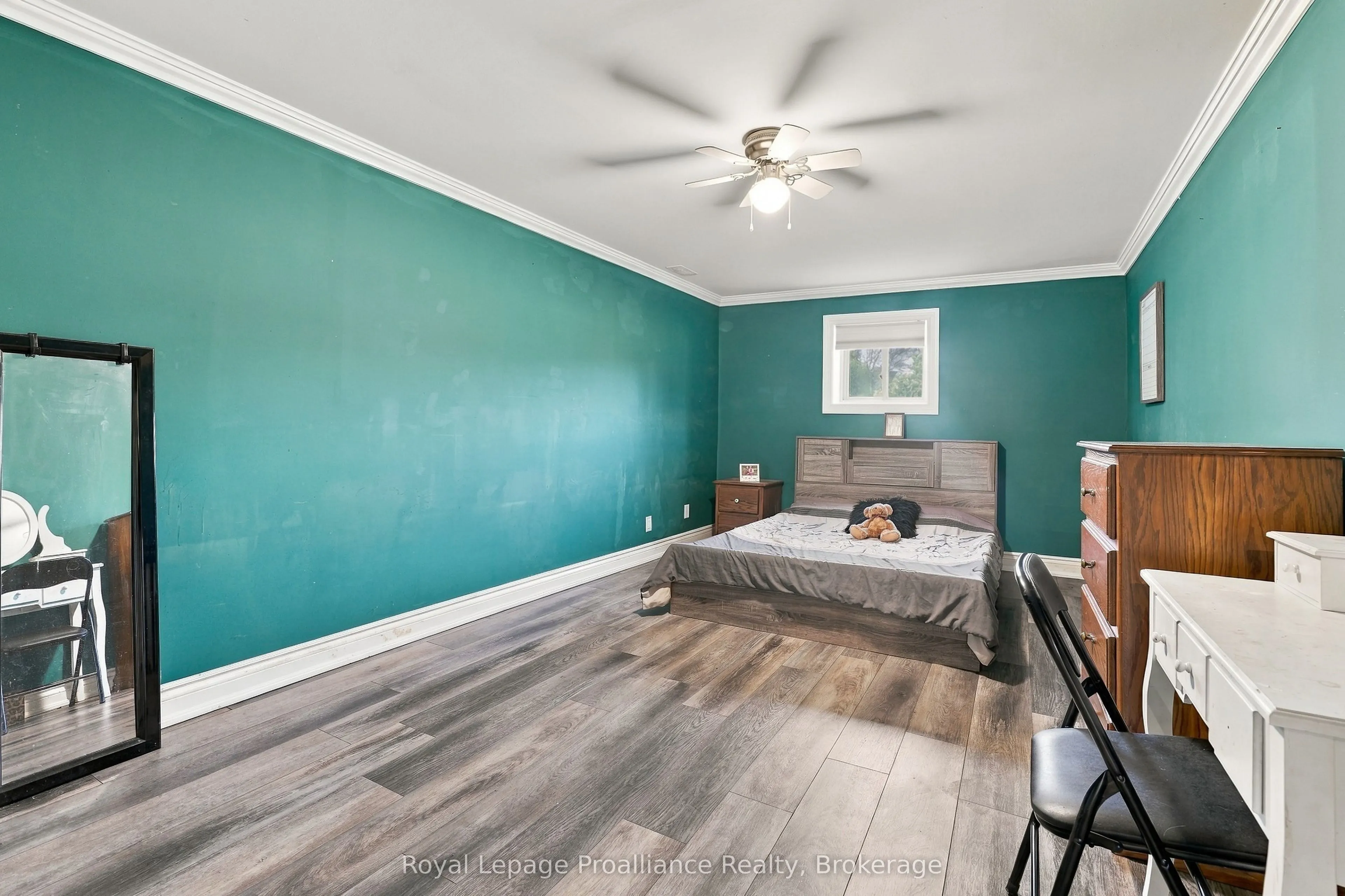 99 Westwind Crescent