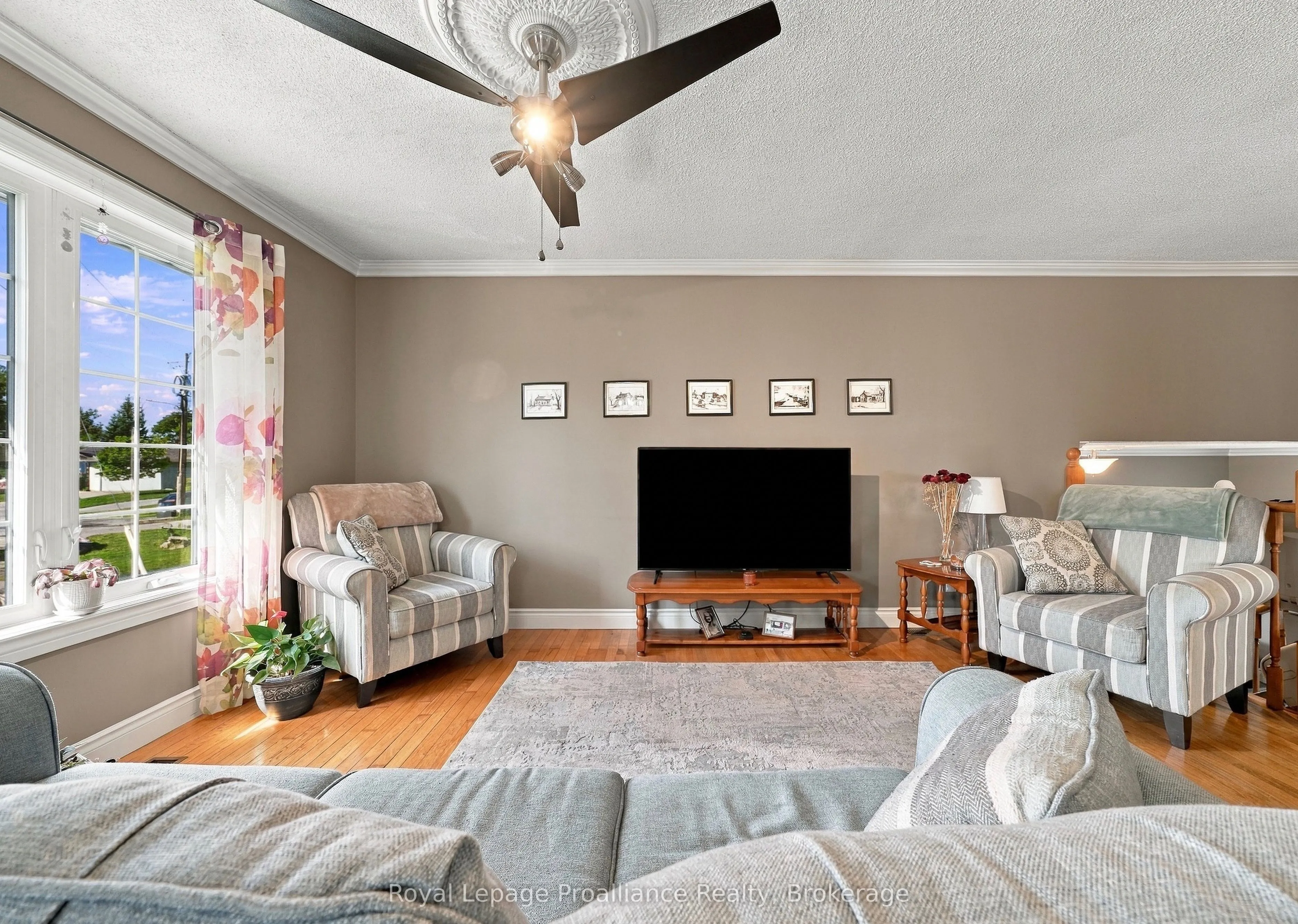 99 Westwind Crescent