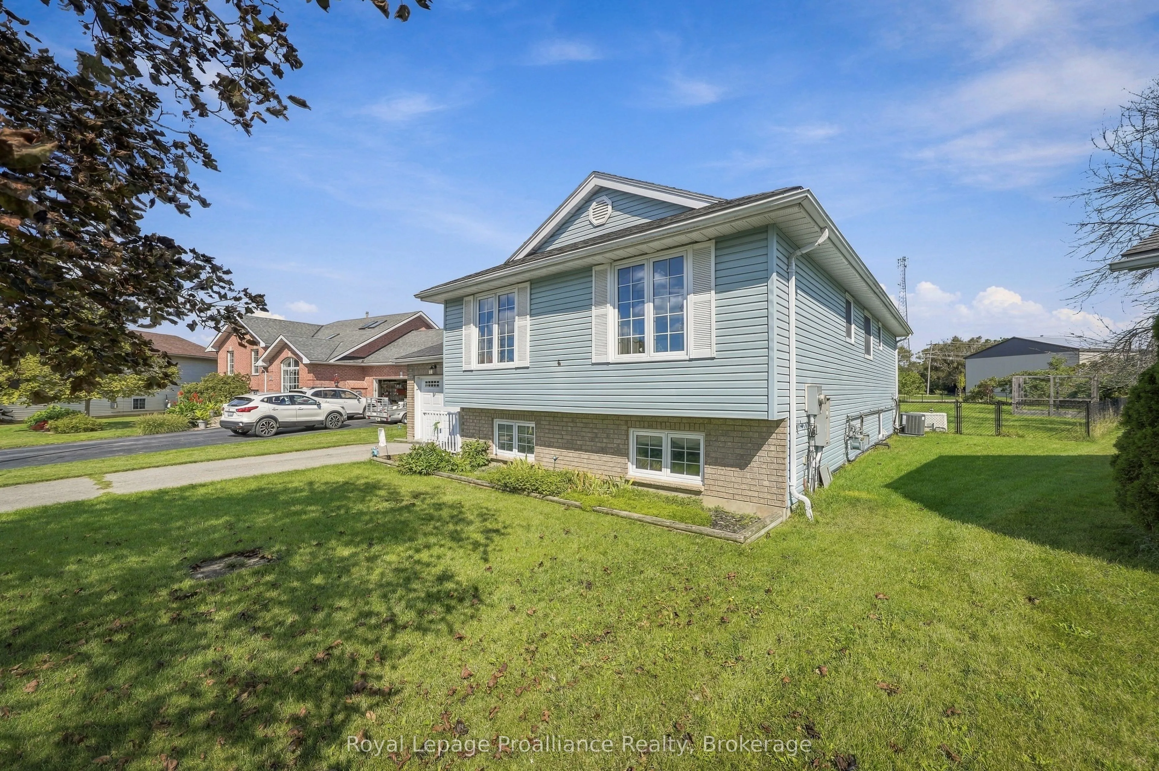 99 Westwind Crescent