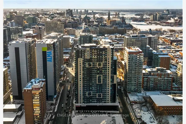 180 George Street #1802