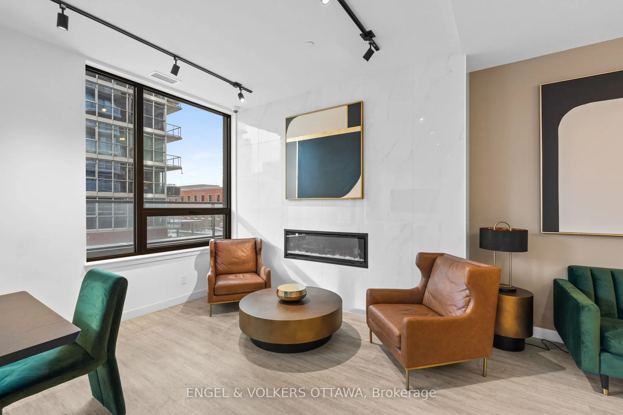 180 George Street #1802
