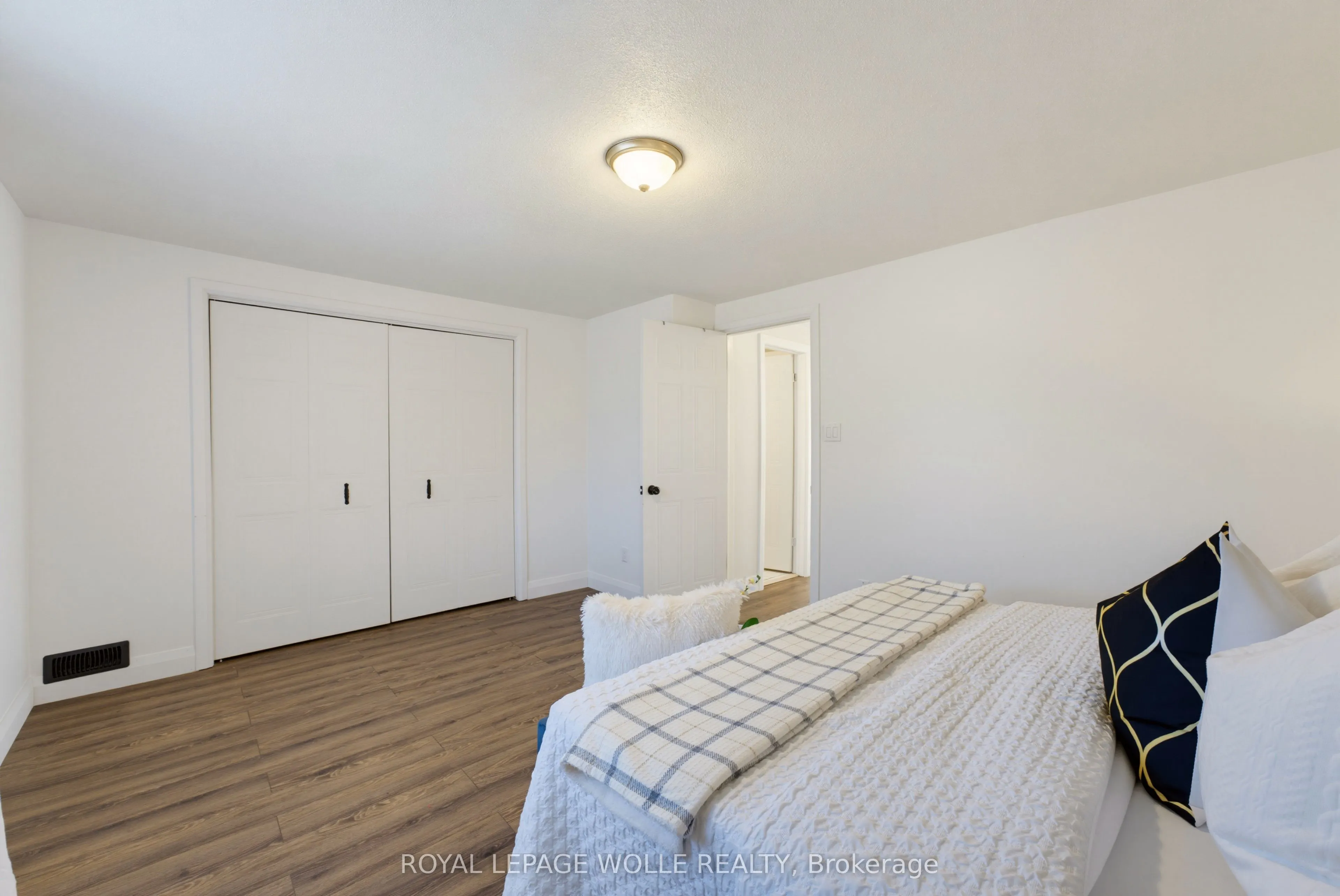 80 Highland Crescent