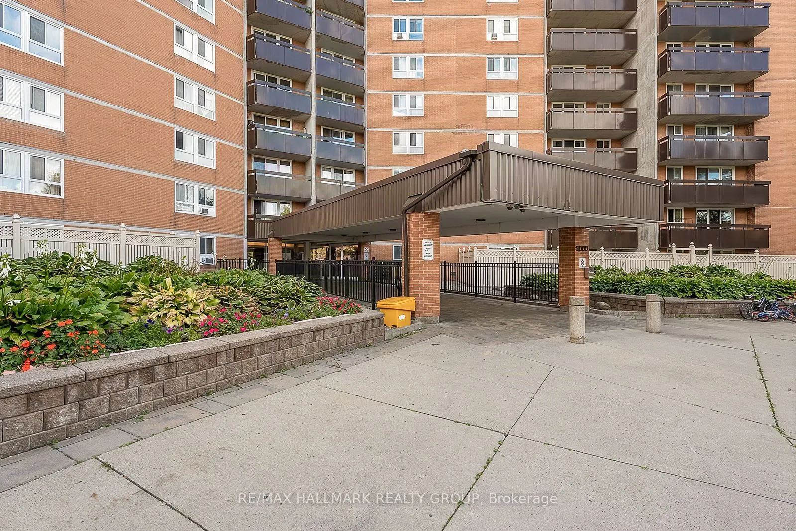2000 JASMINE Crescent #705
