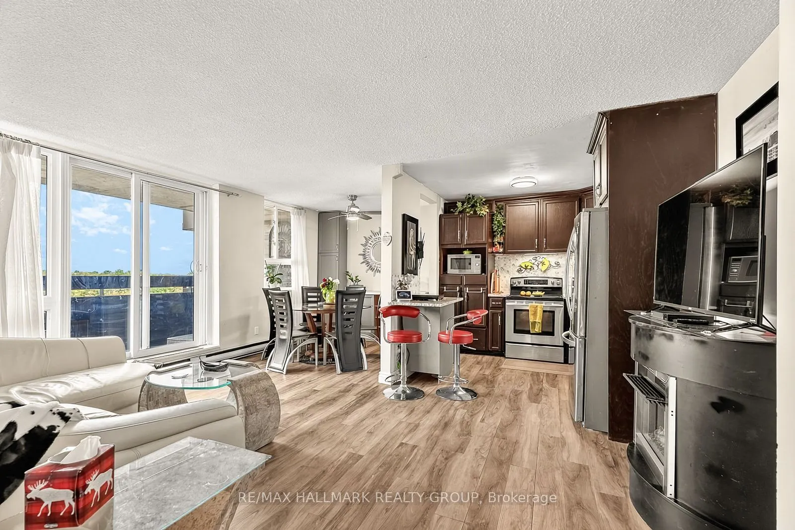2000 JASMINE Crescent #705