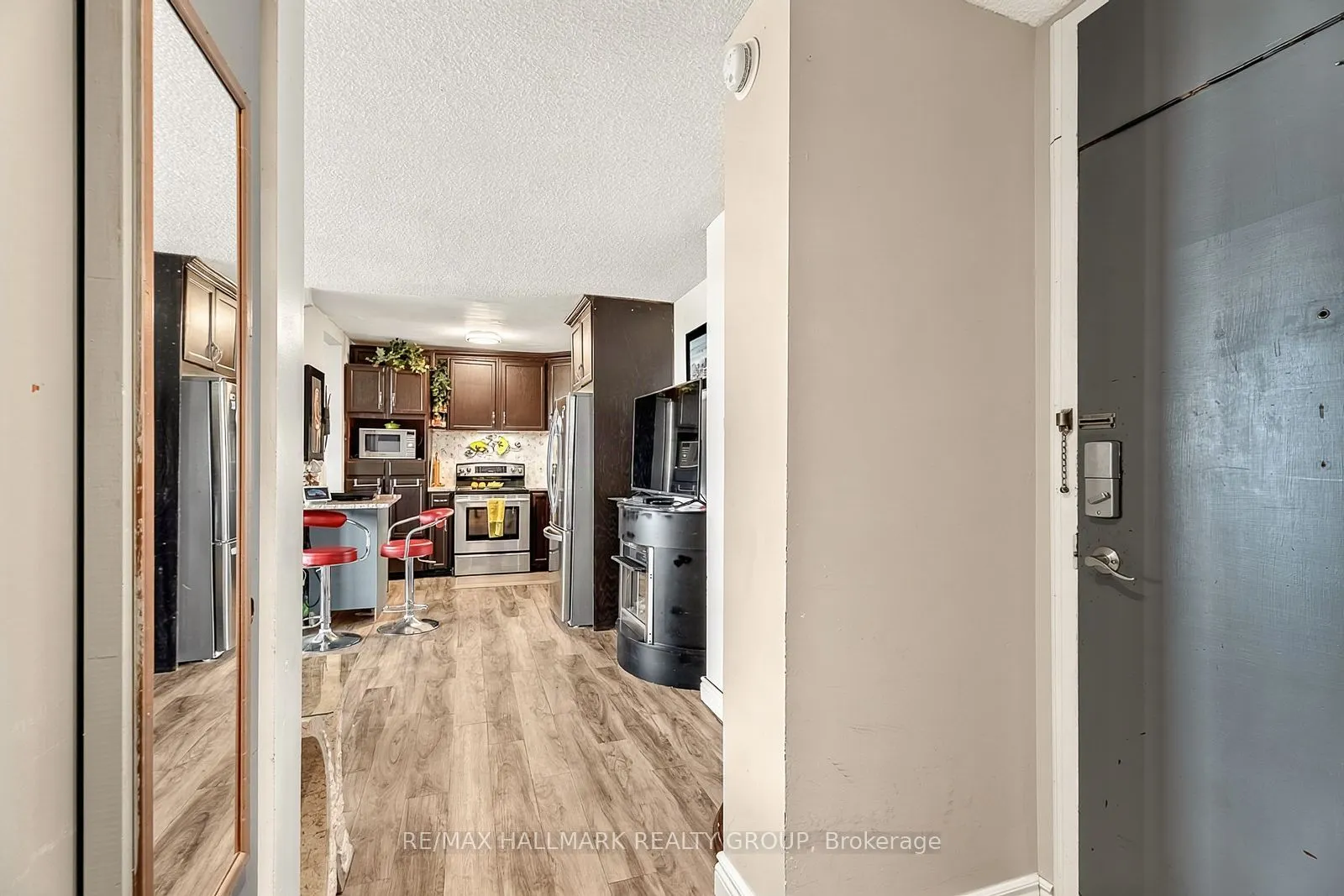 2000 JASMINE Crescent #705