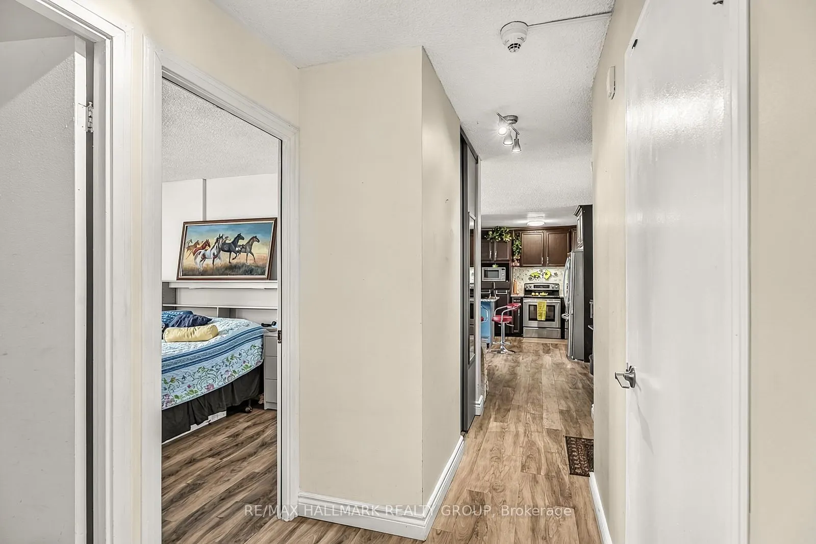 2000 JASMINE Crescent #705