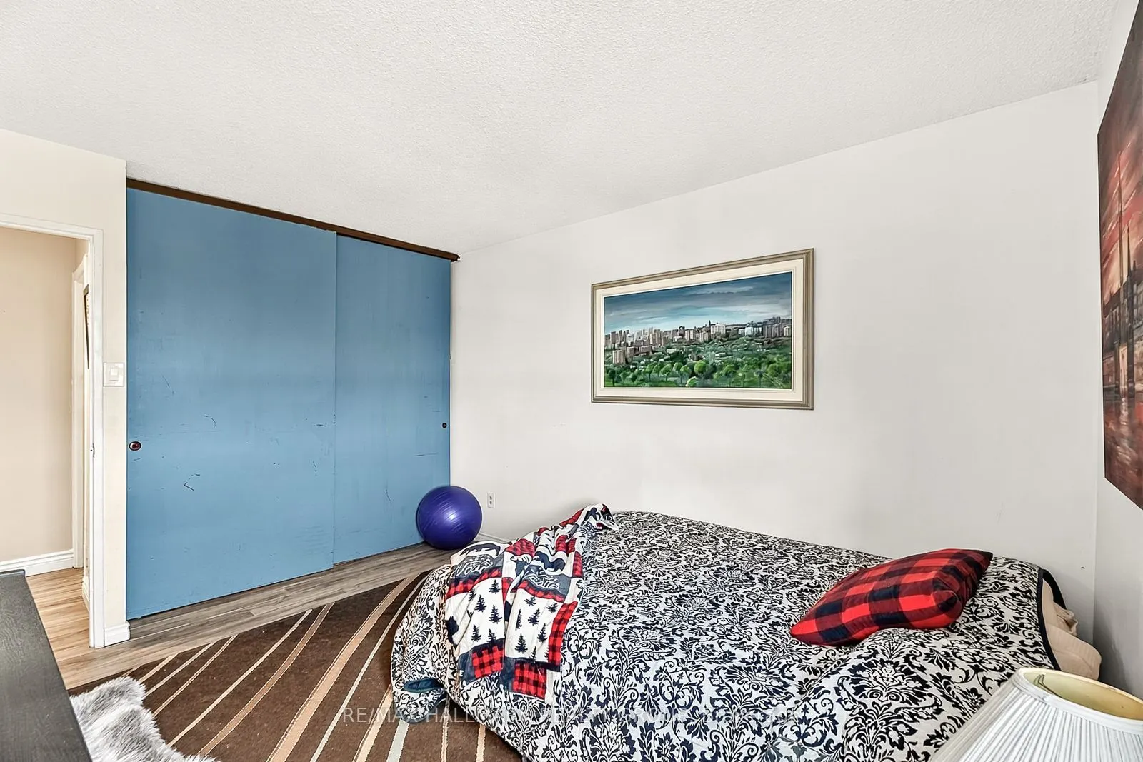 2000 JASMINE Crescent #705