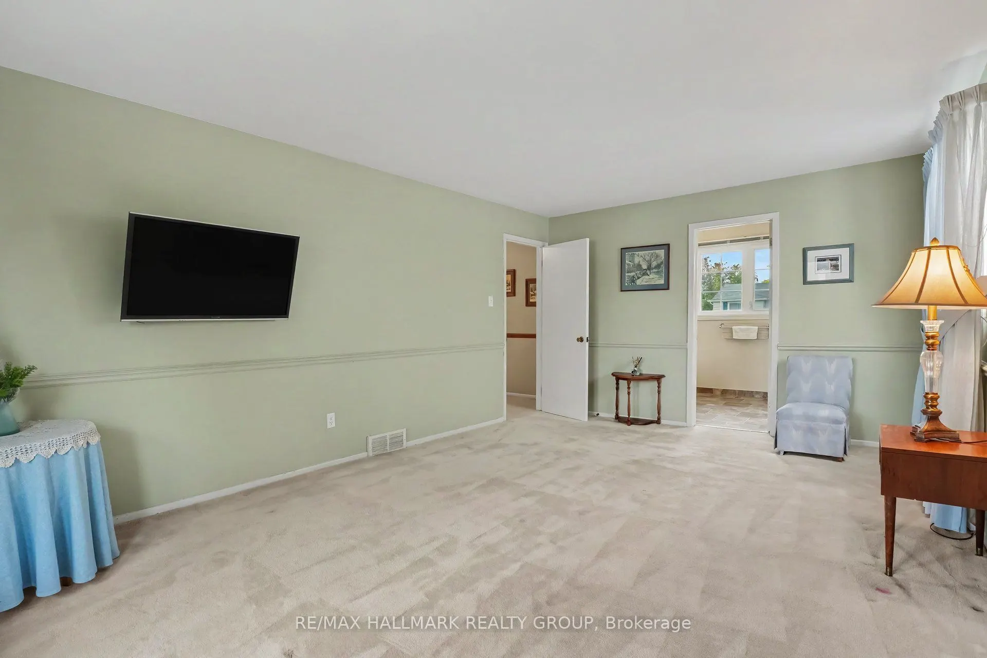 41 Denewood Crescent