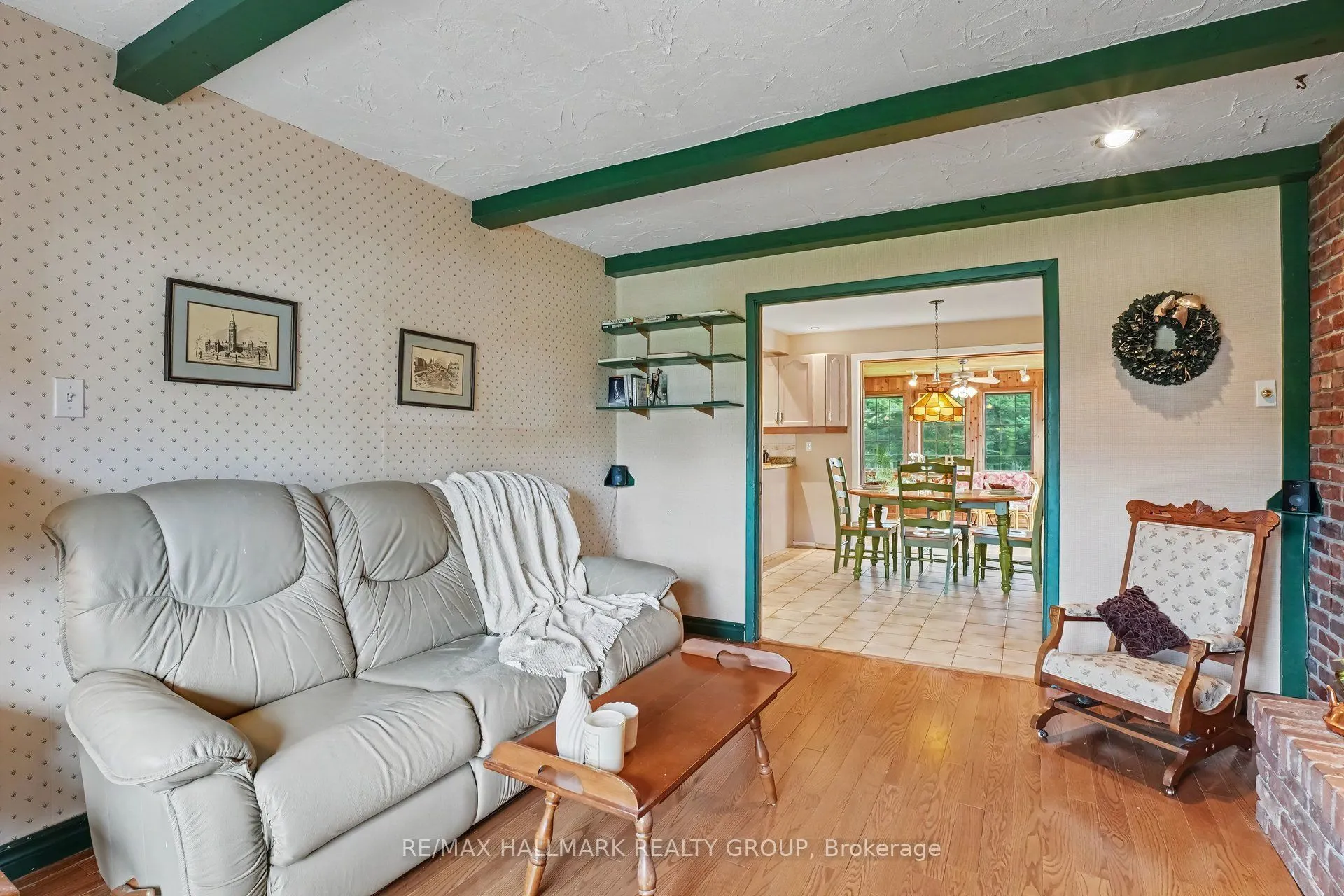 41 Denewood Crescent