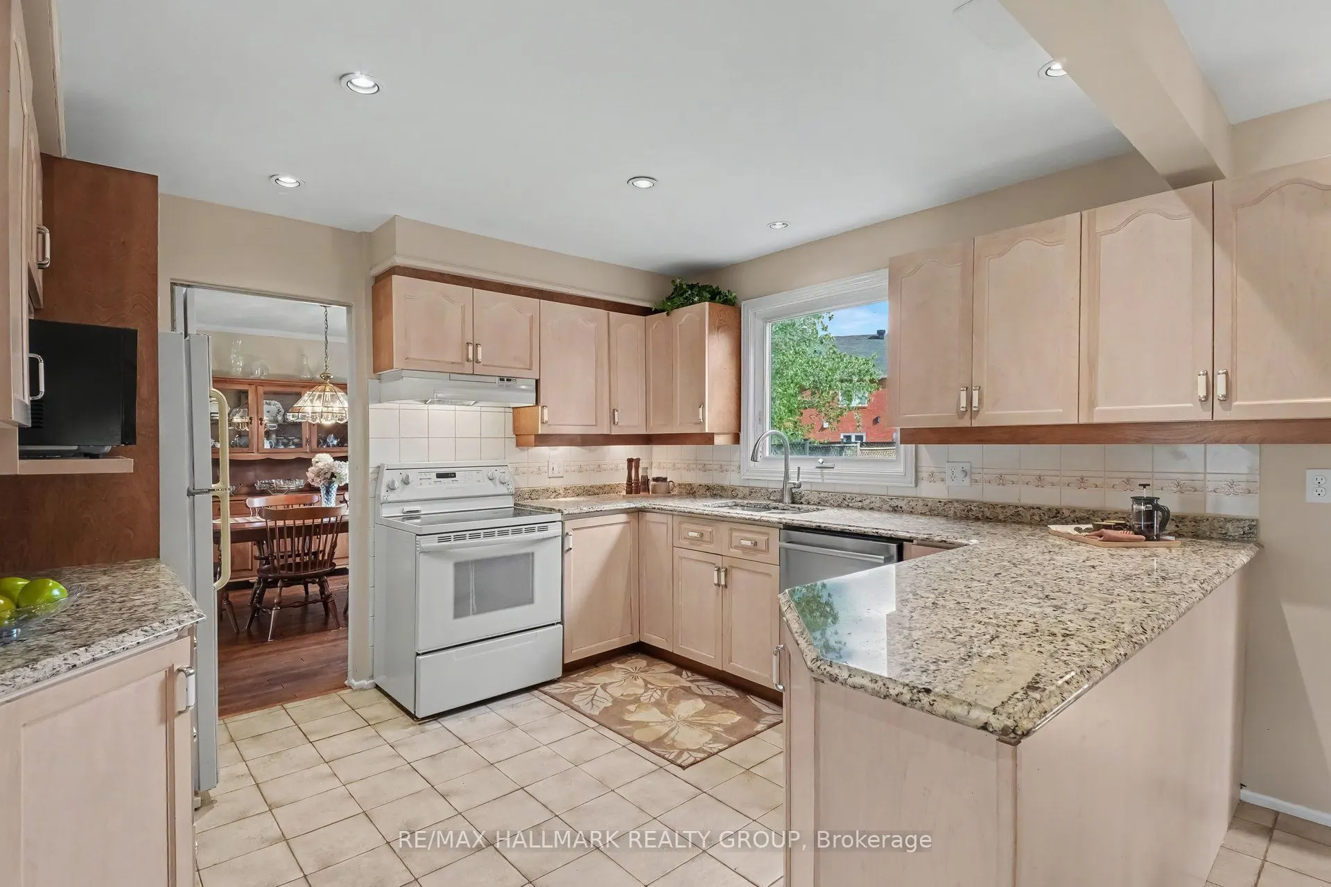 41 Denewood Crescent