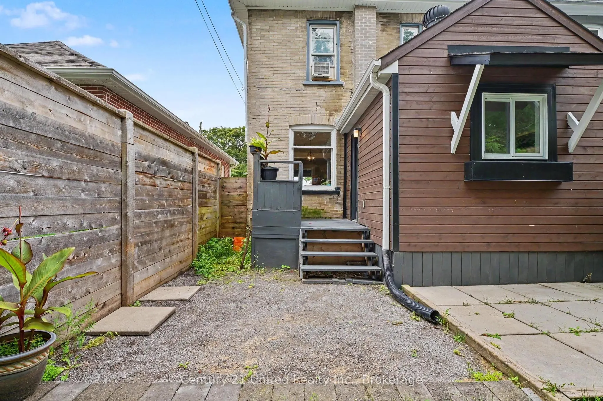 554 Sherbrooke Street