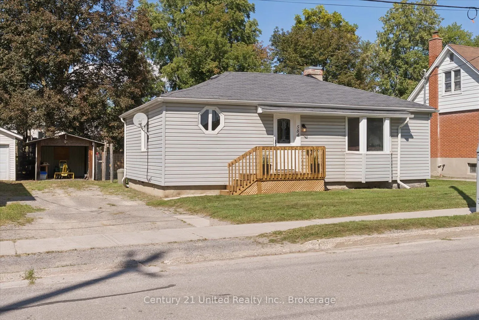 584 Wolfe Street