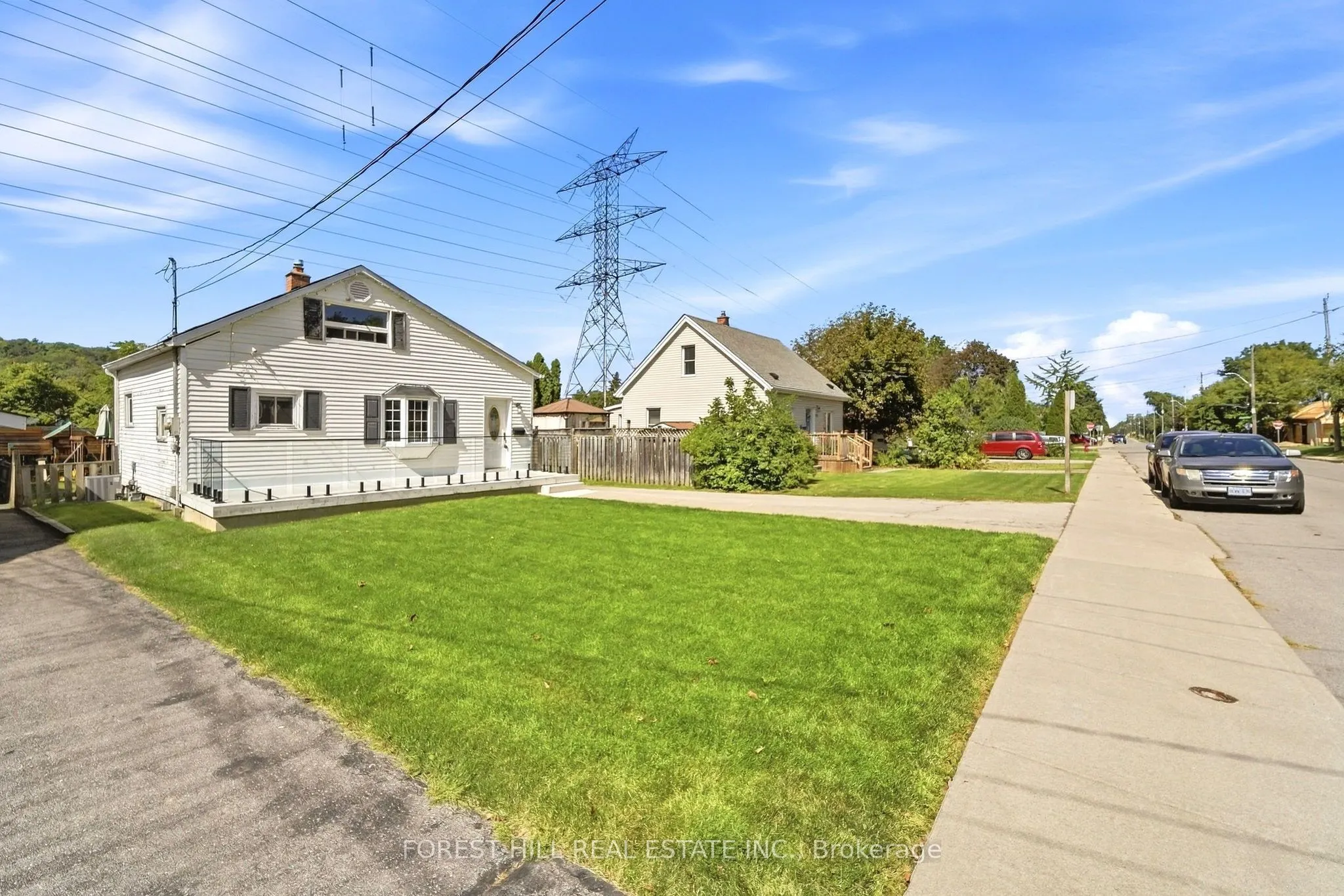 662 Cochrane Road
