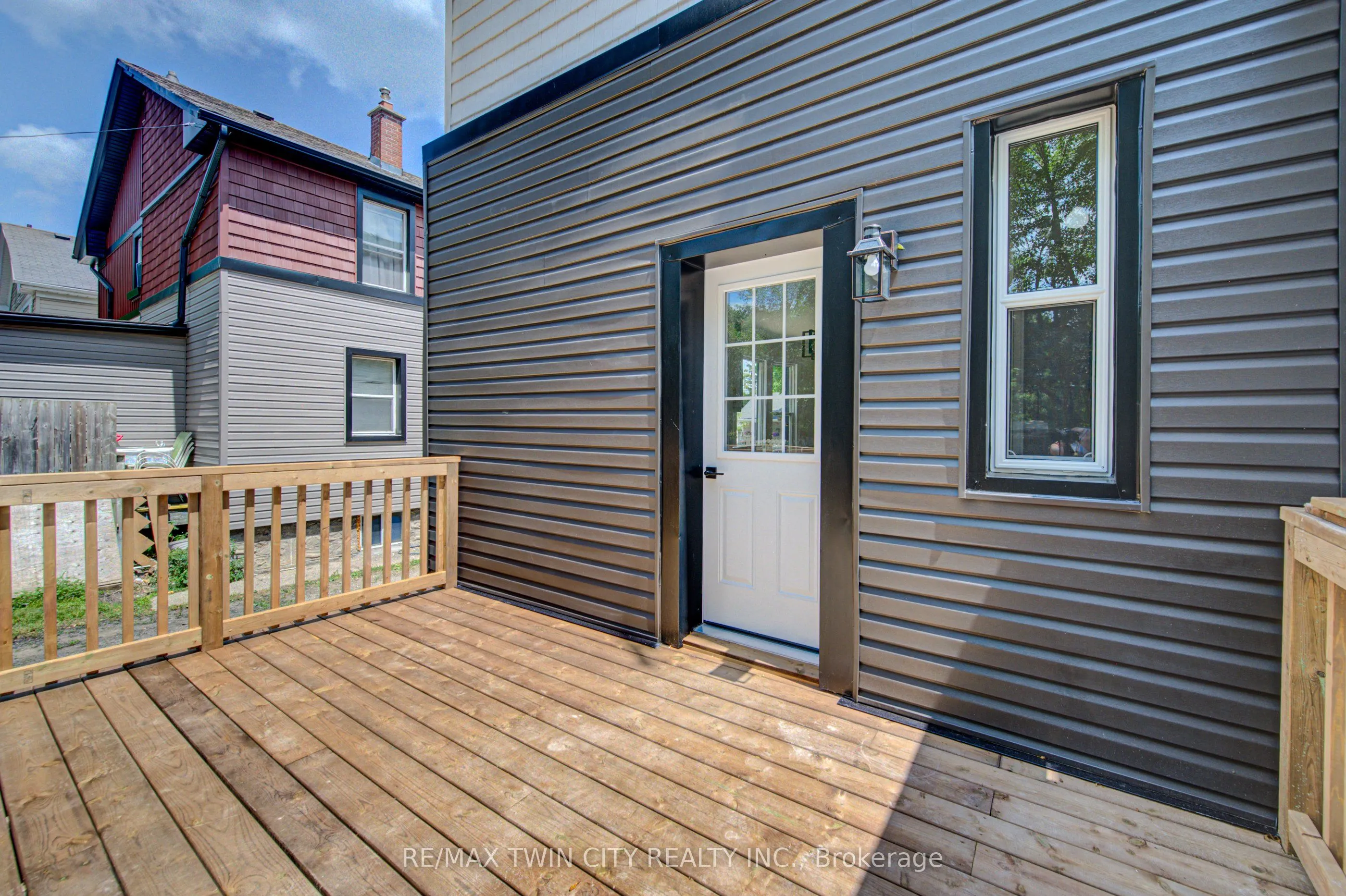 26 Richardson Street