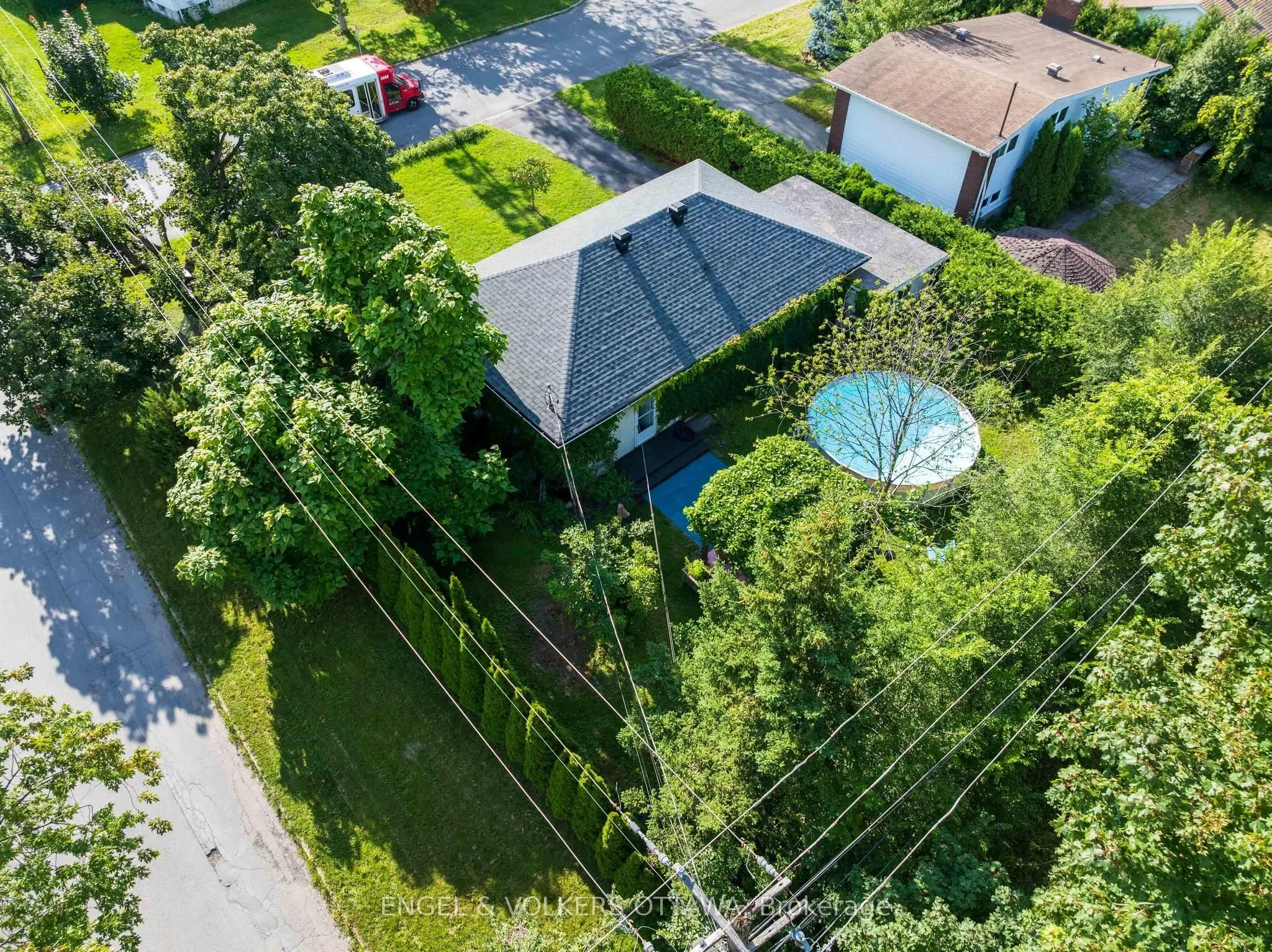 11 Hilliard Avenue