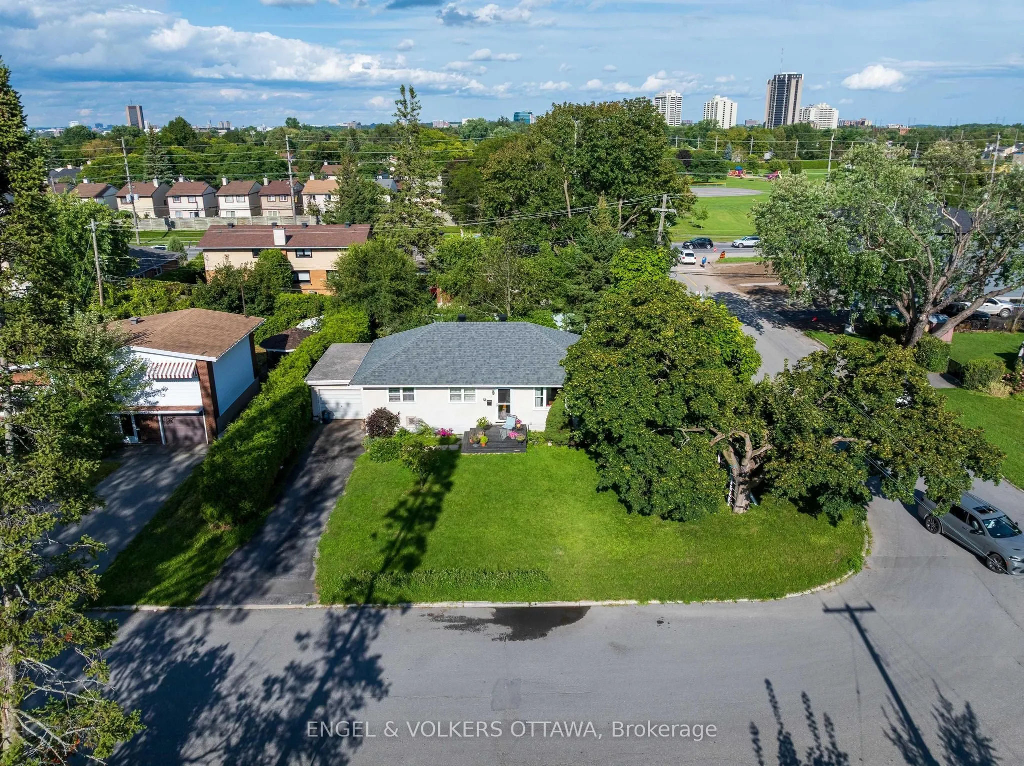 11 Hilliard Avenue