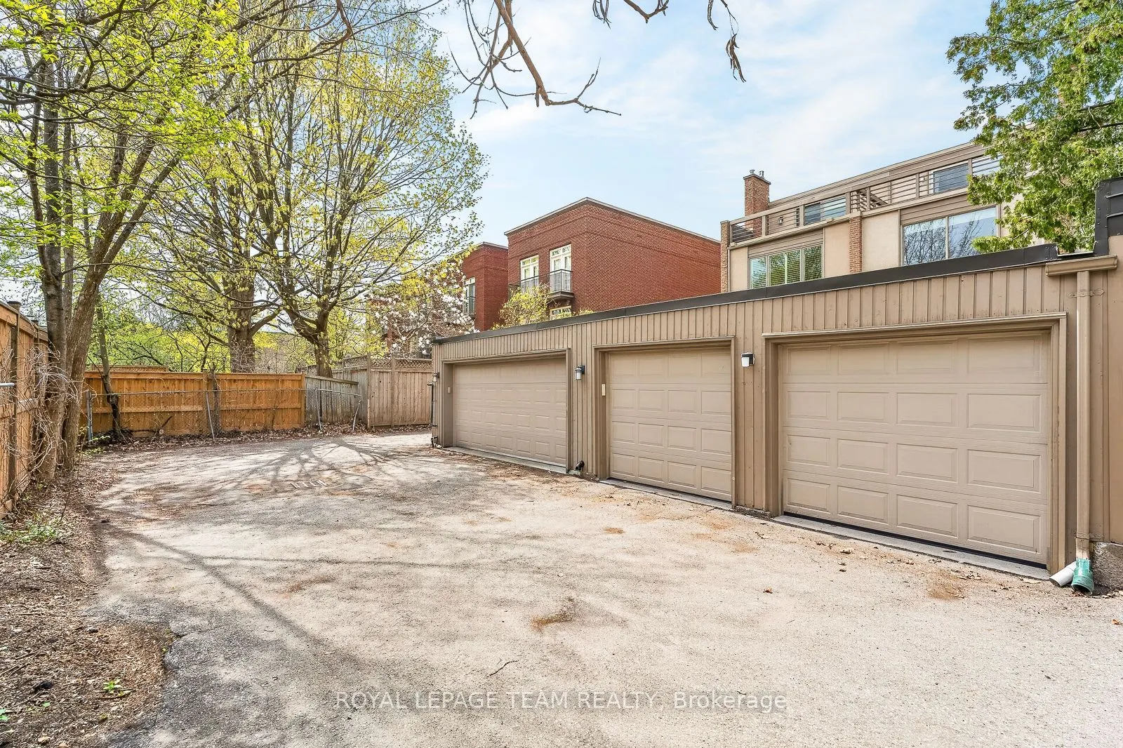 164 Dufferin Road