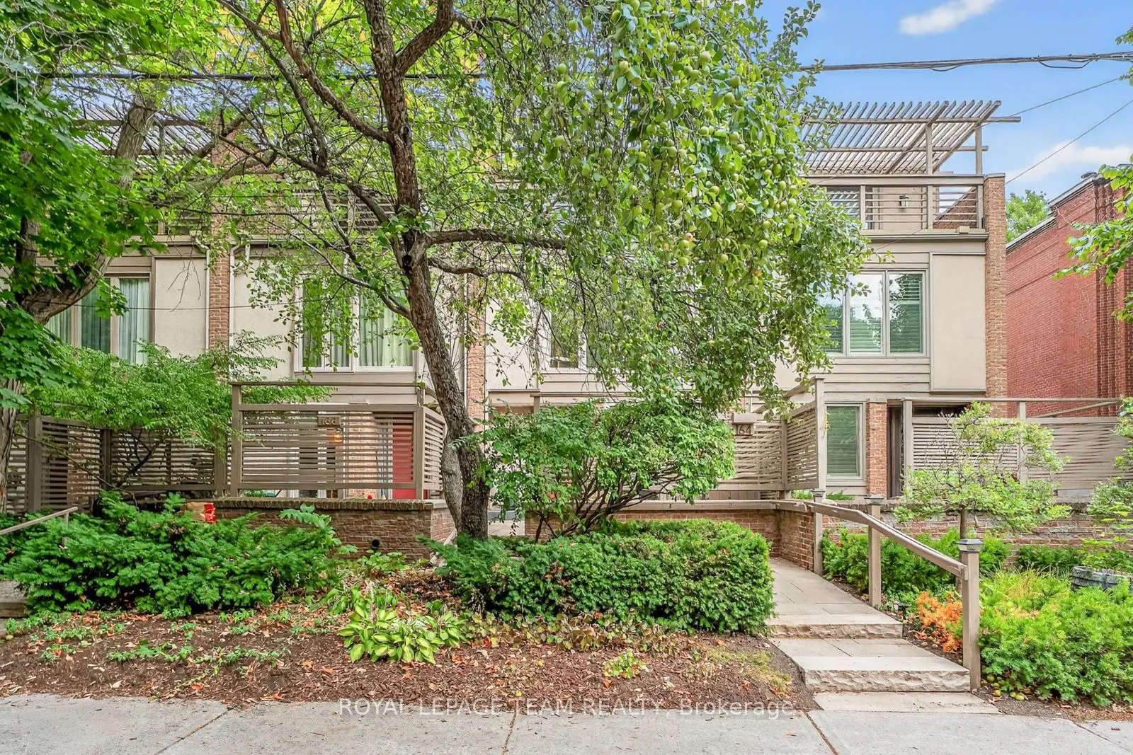 164 Dufferin Road