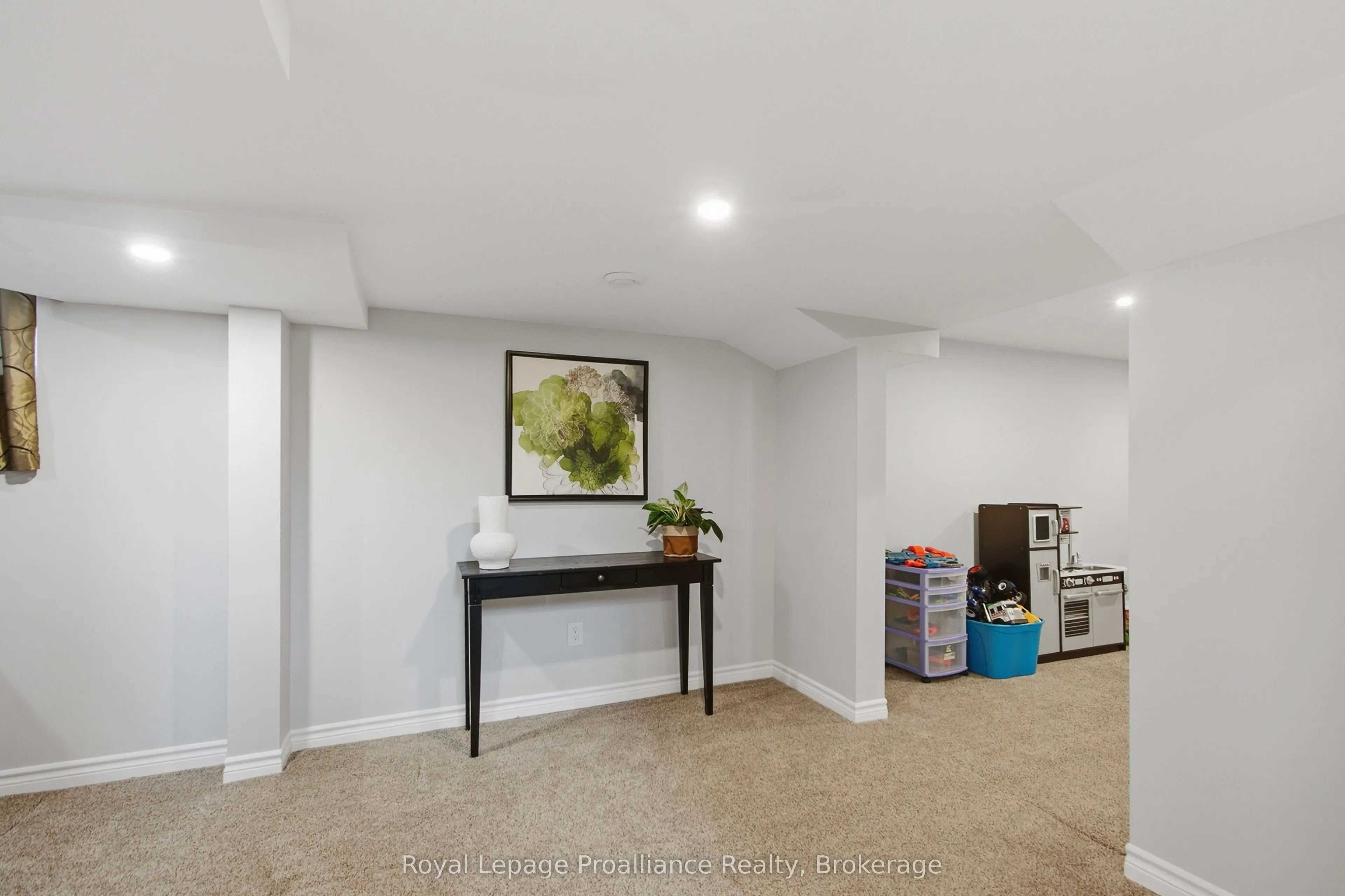 328 Ritz Road