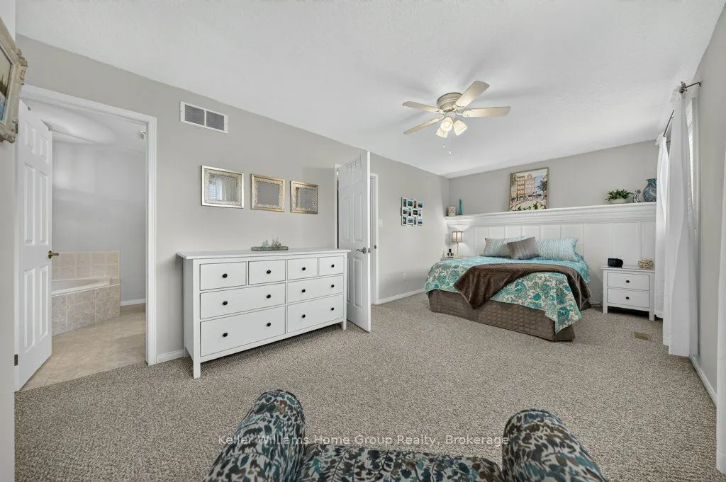 19 Peglar Crescent