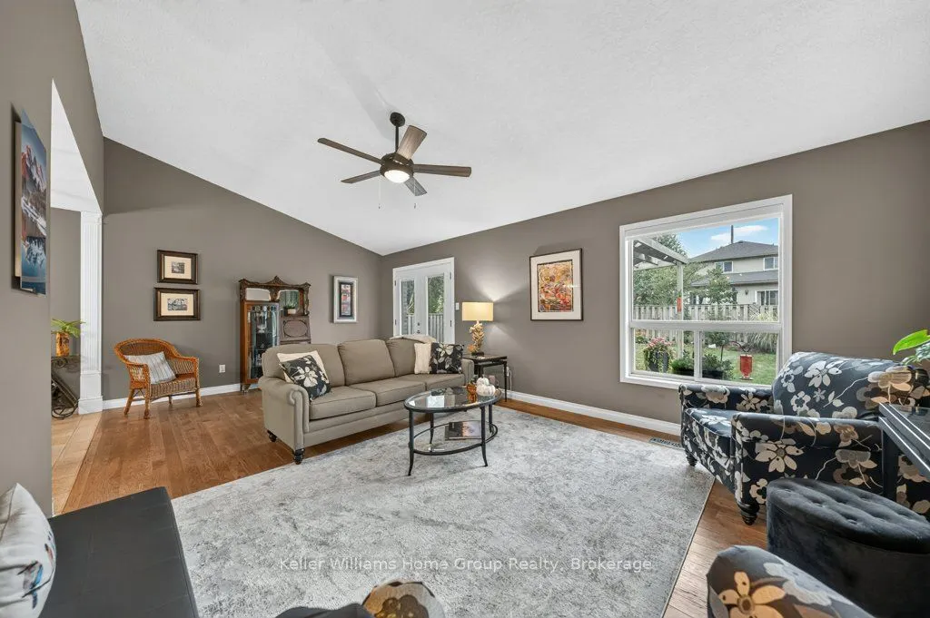 19 Peglar Crescent