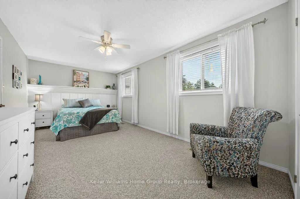 19 Peglar Crescent
