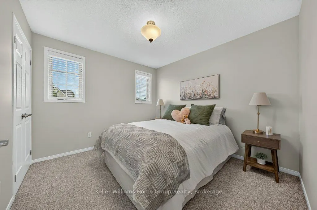 19 Peglar Crescent