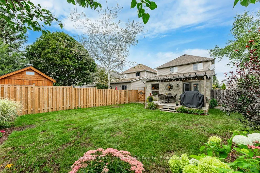 19 Peglar Crescent