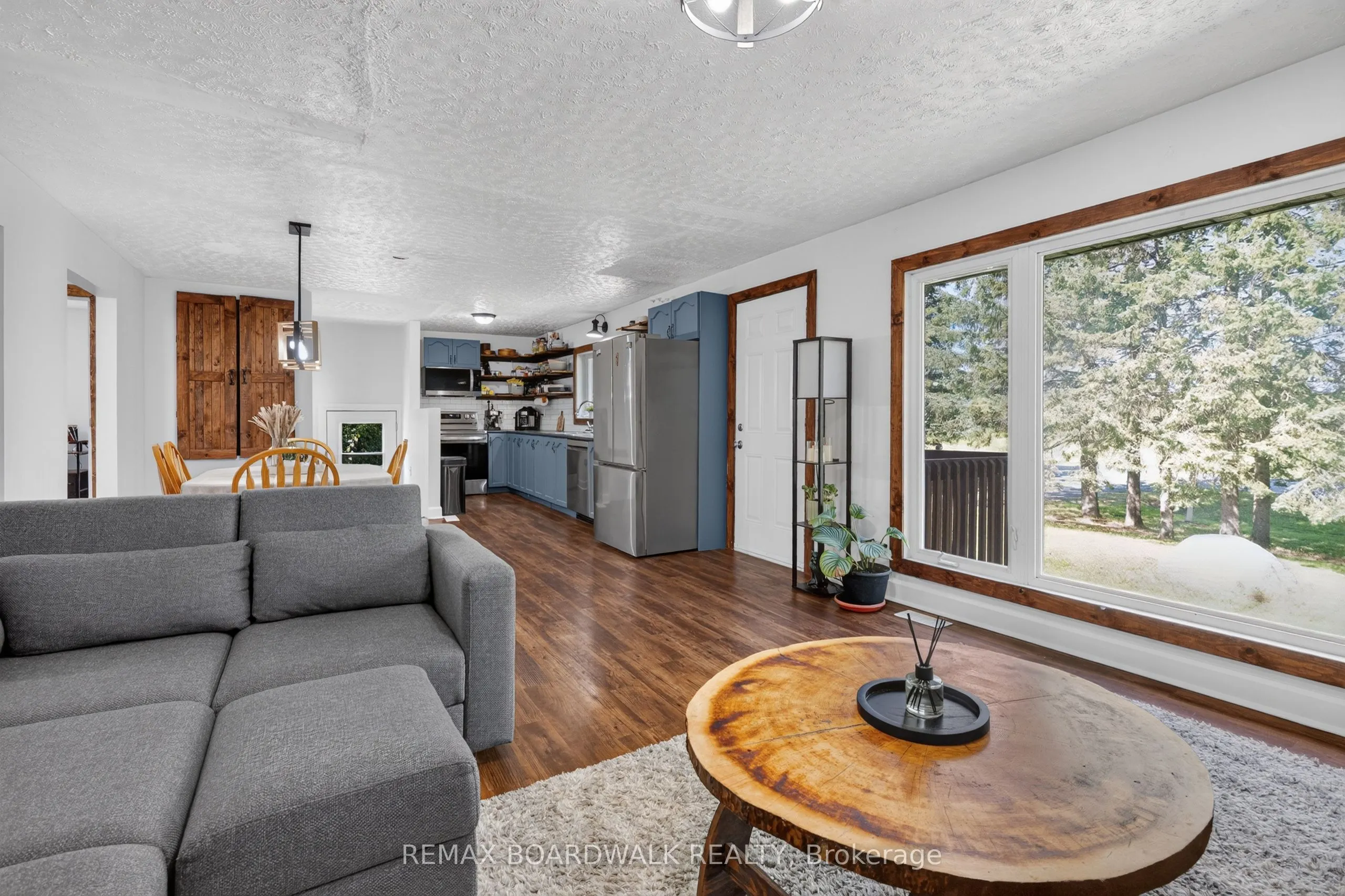 14310 Concession 11-12 Road