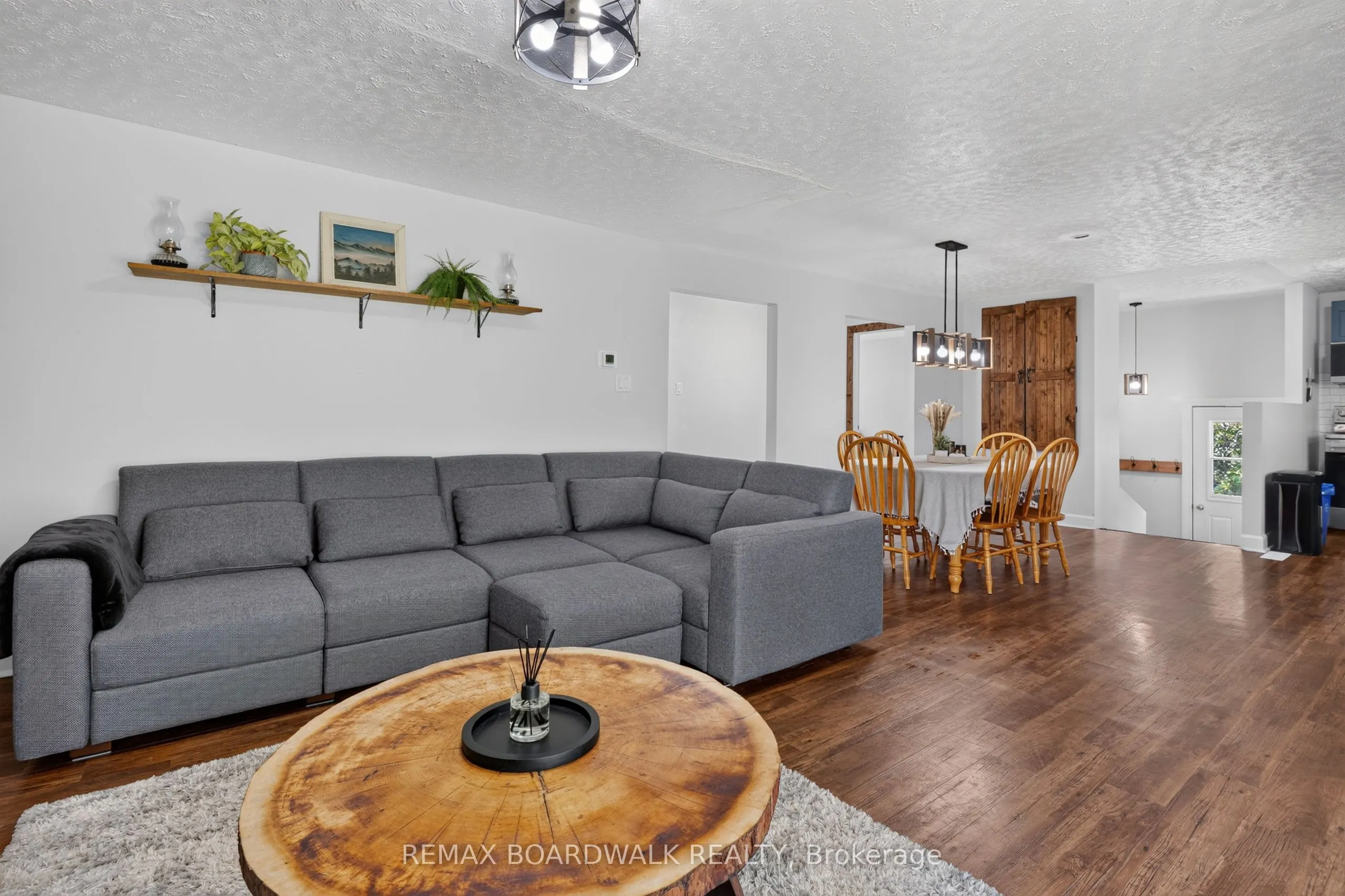 14310 Concession 11-12 Road