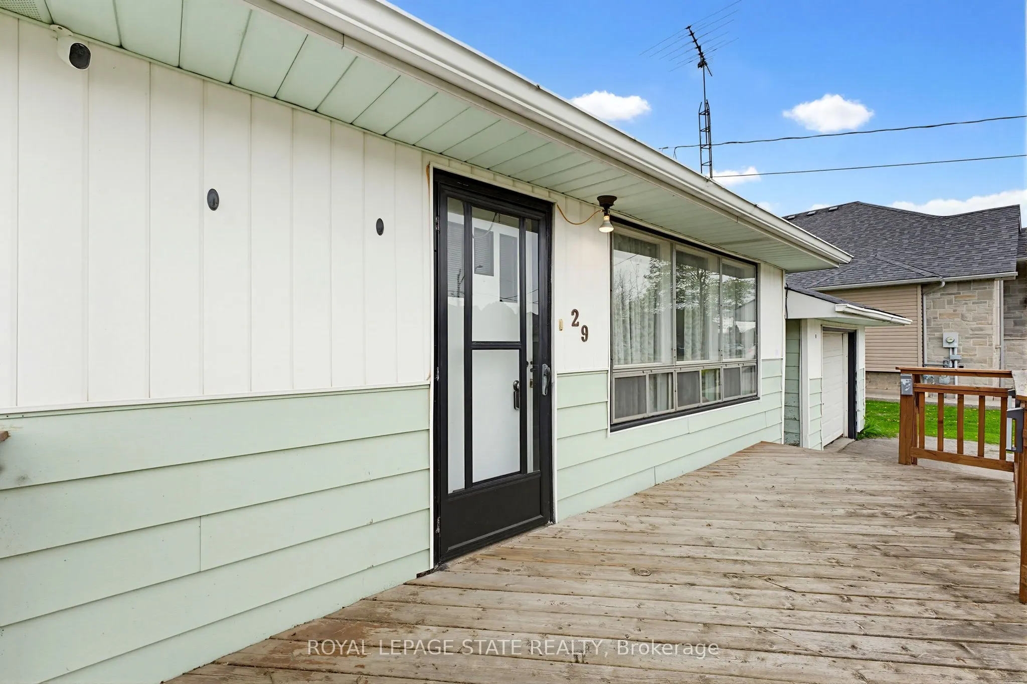 29 Leckie Avenue