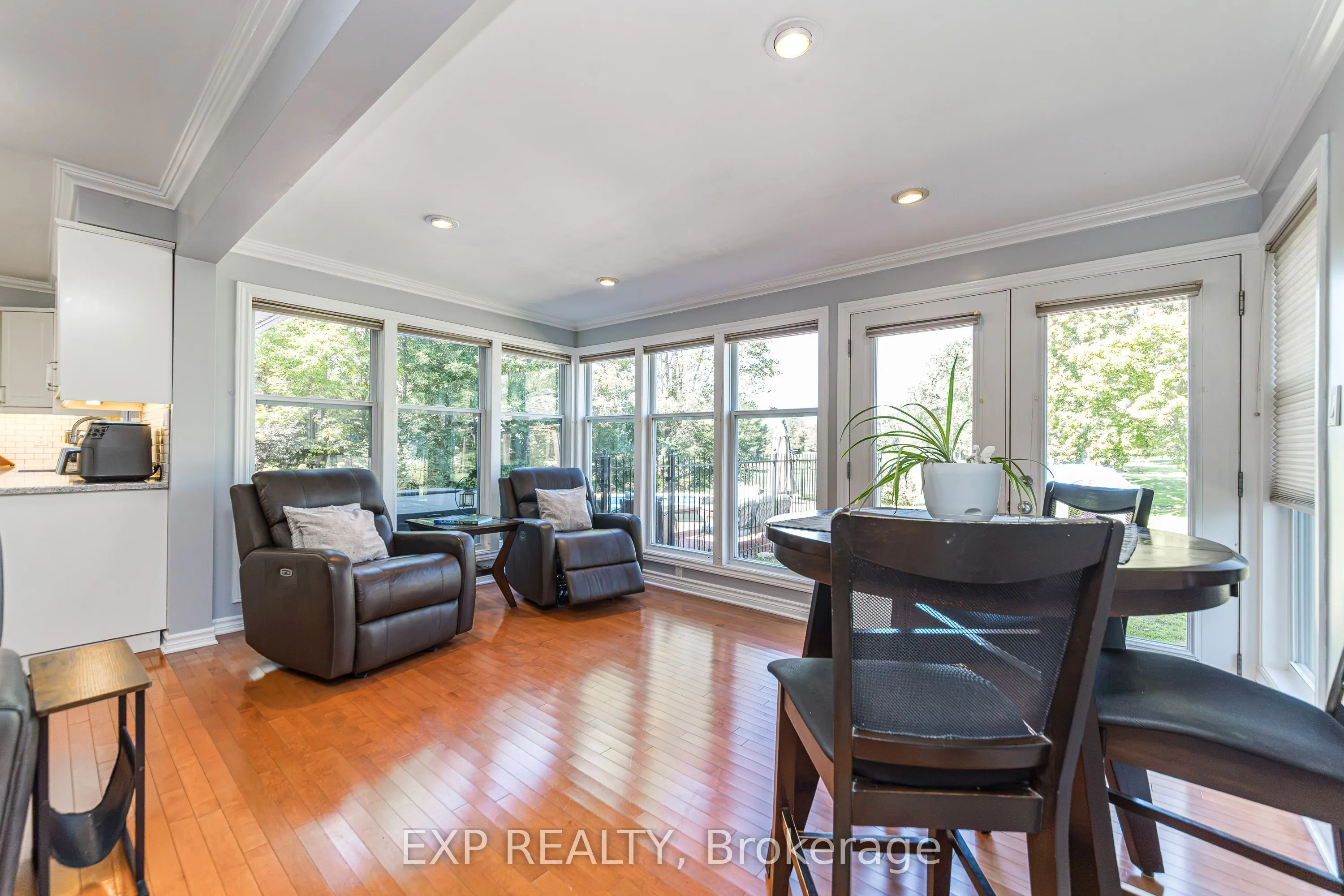 1221 Fairway Drive