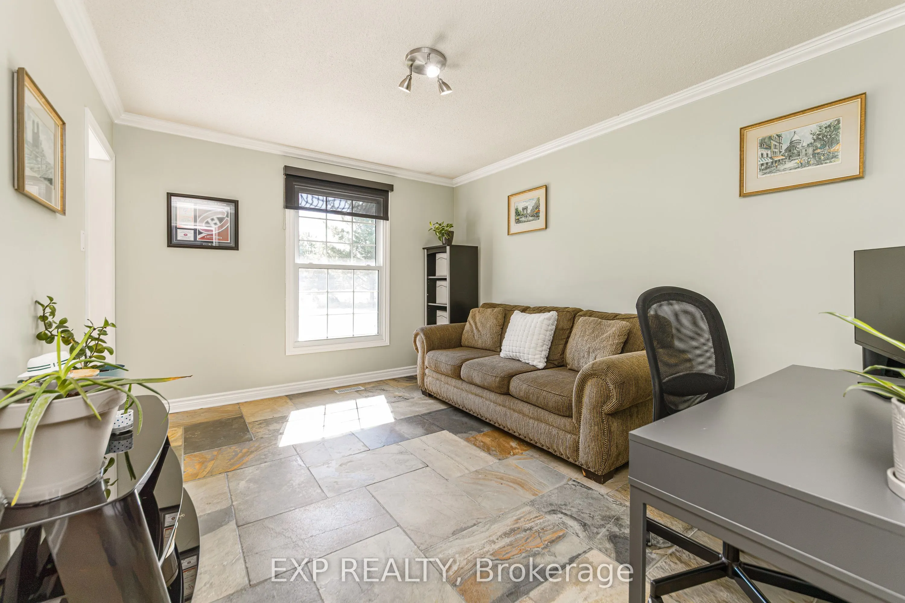 1221 Fairway Drive